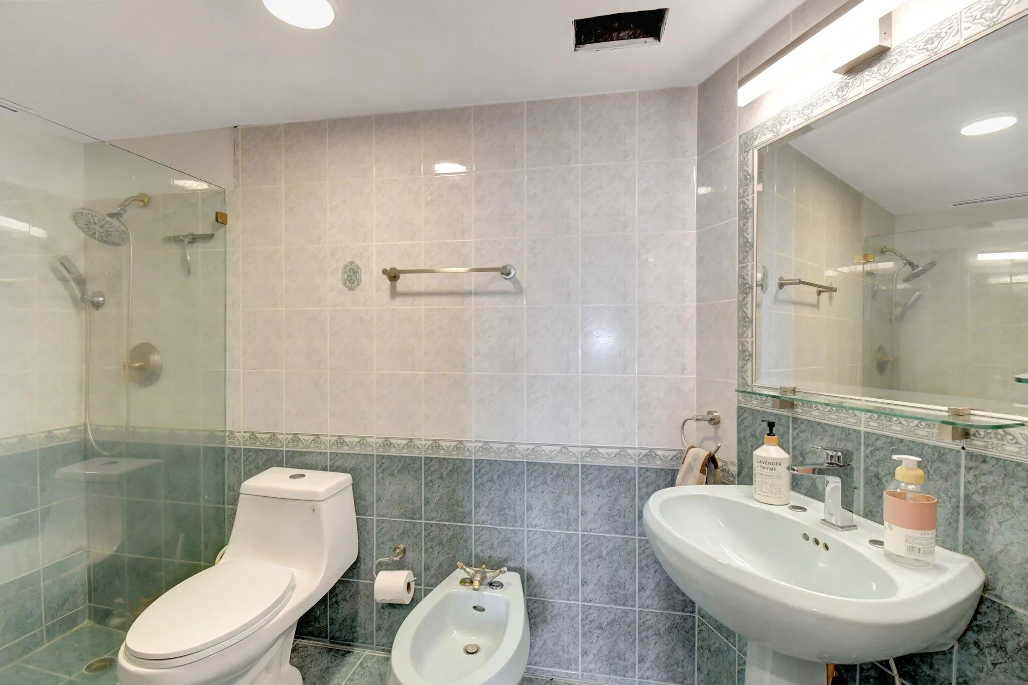 300 Bayview Drive, #1703