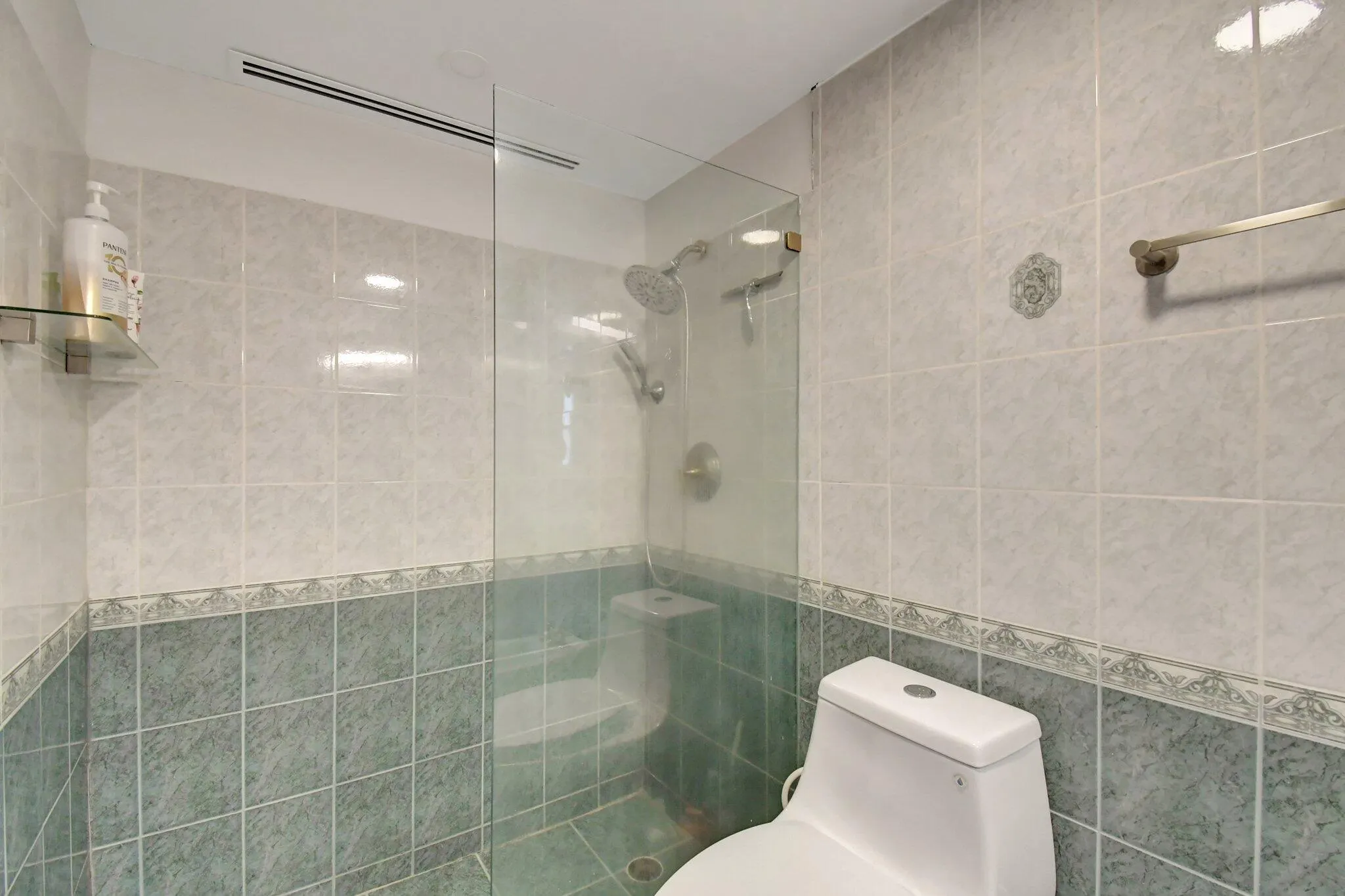 300 Bayview Drive, #1703