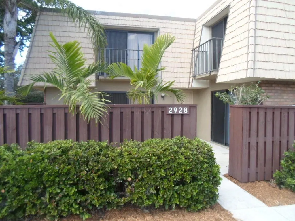 2928 SW Sunset Trace Circle