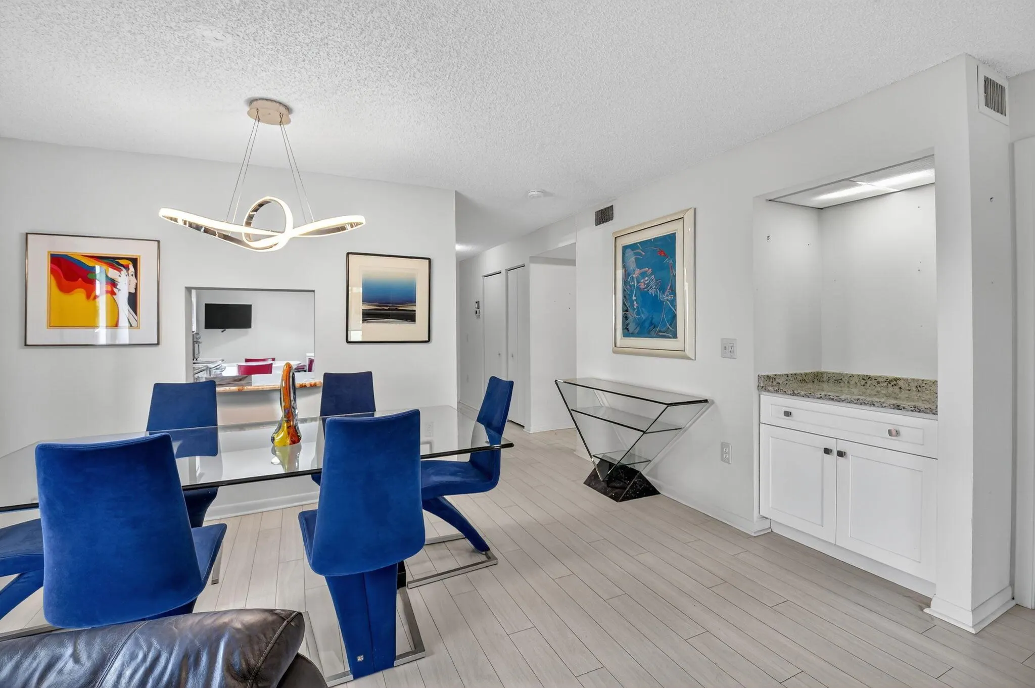 8 Stratford Drive, #C