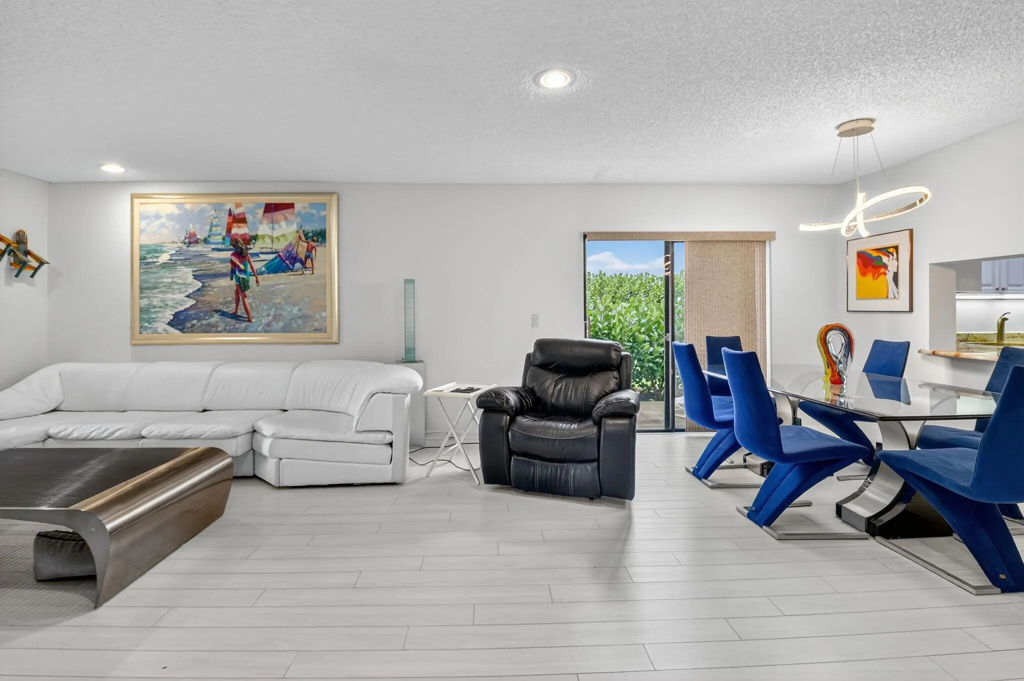 8 Stratford Drive, #C