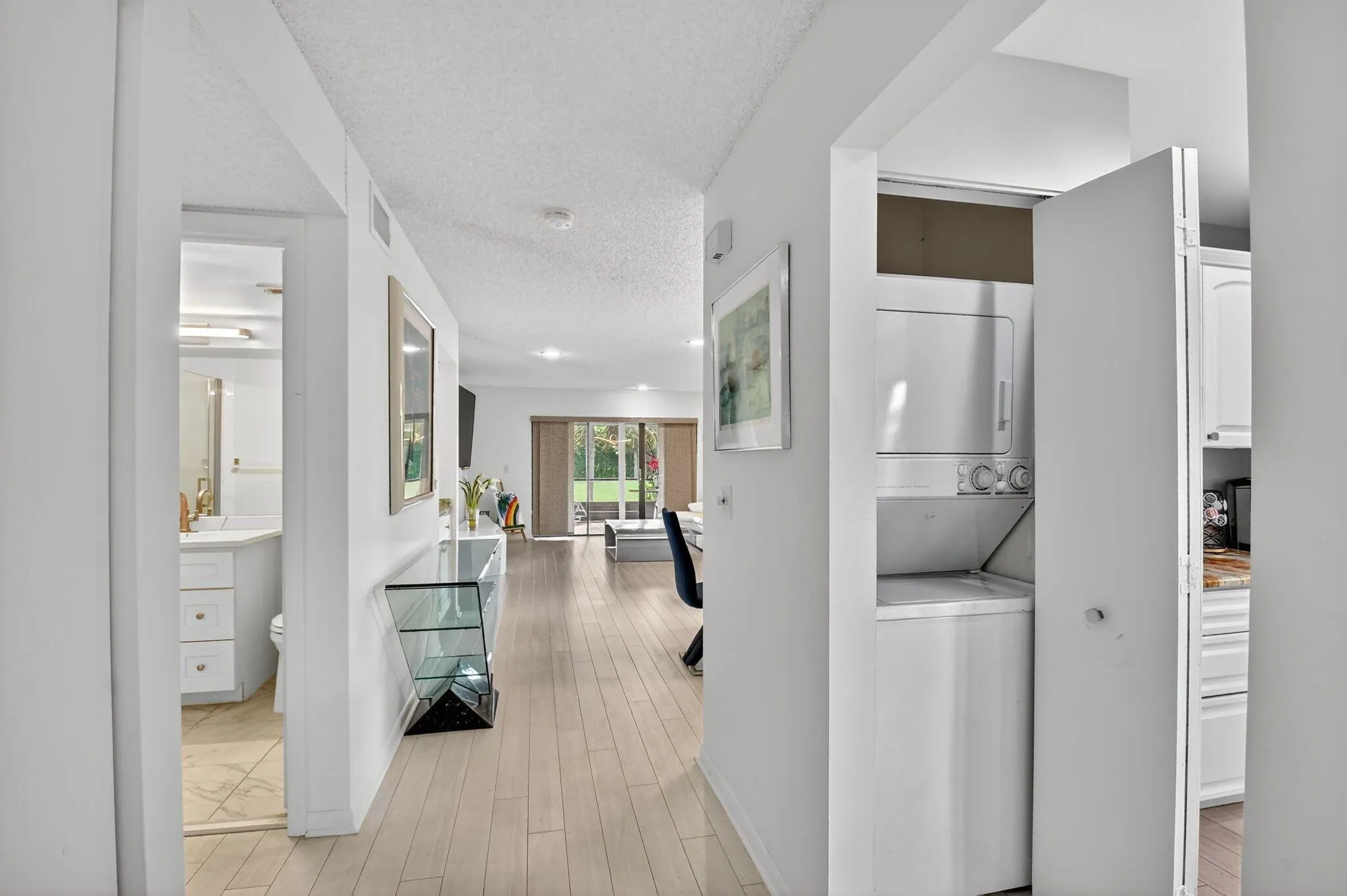 8 Stratford Drive, #C