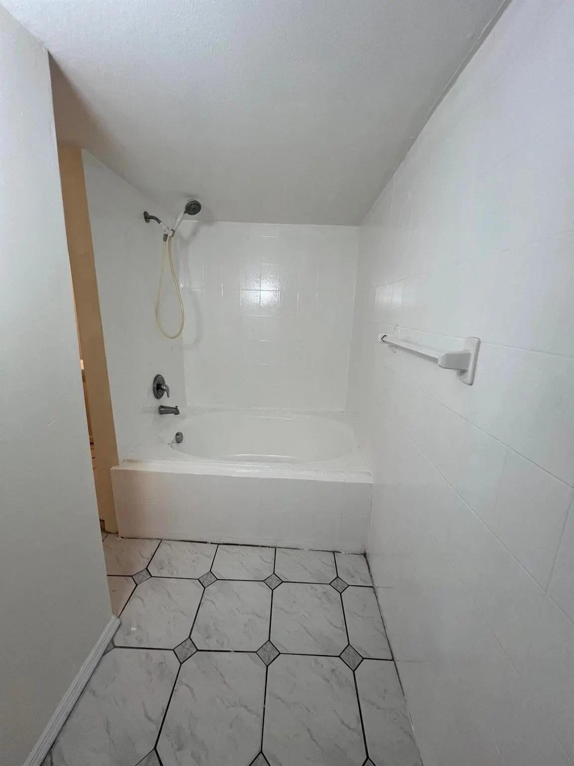 4211 Parker Avenue, #2
