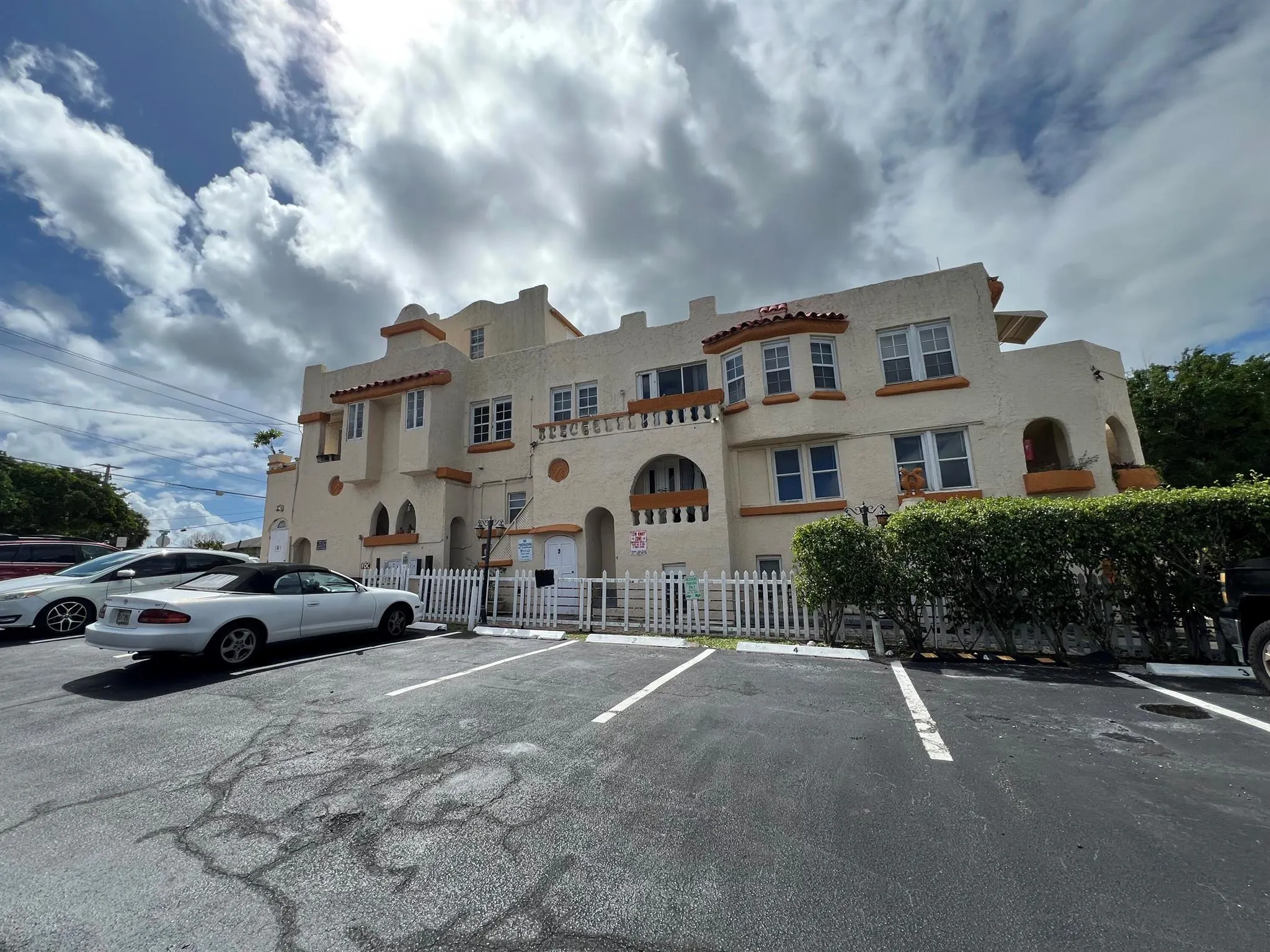 4211 Parker Avenue, #2