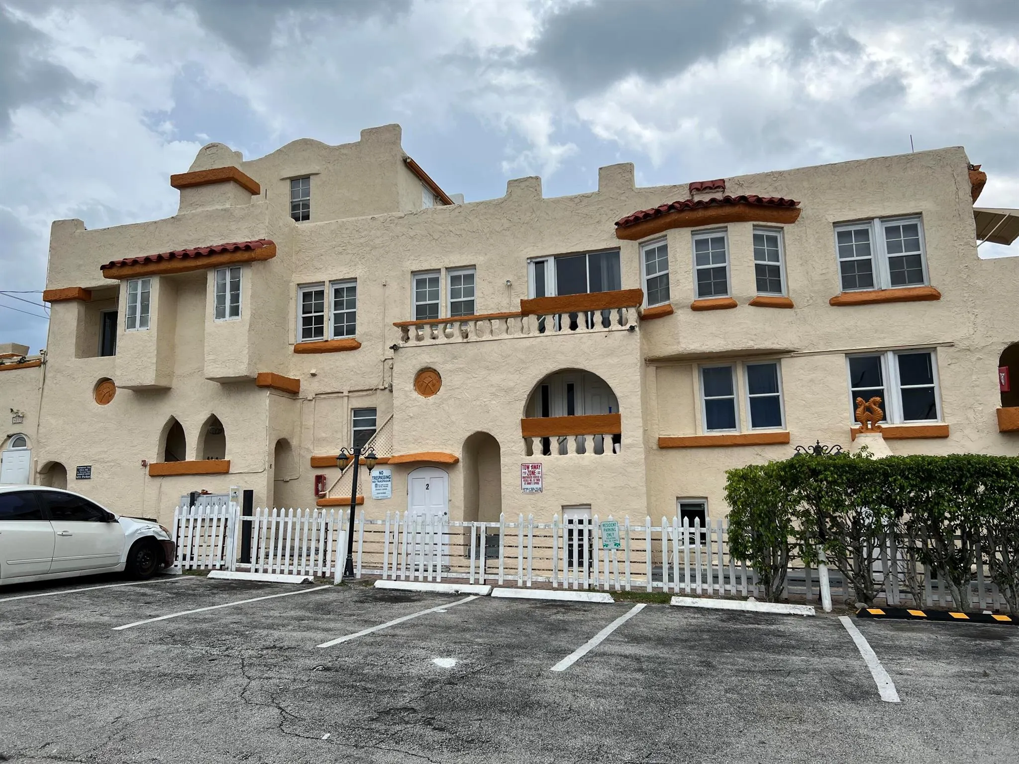4211 Parker Avenue, #2