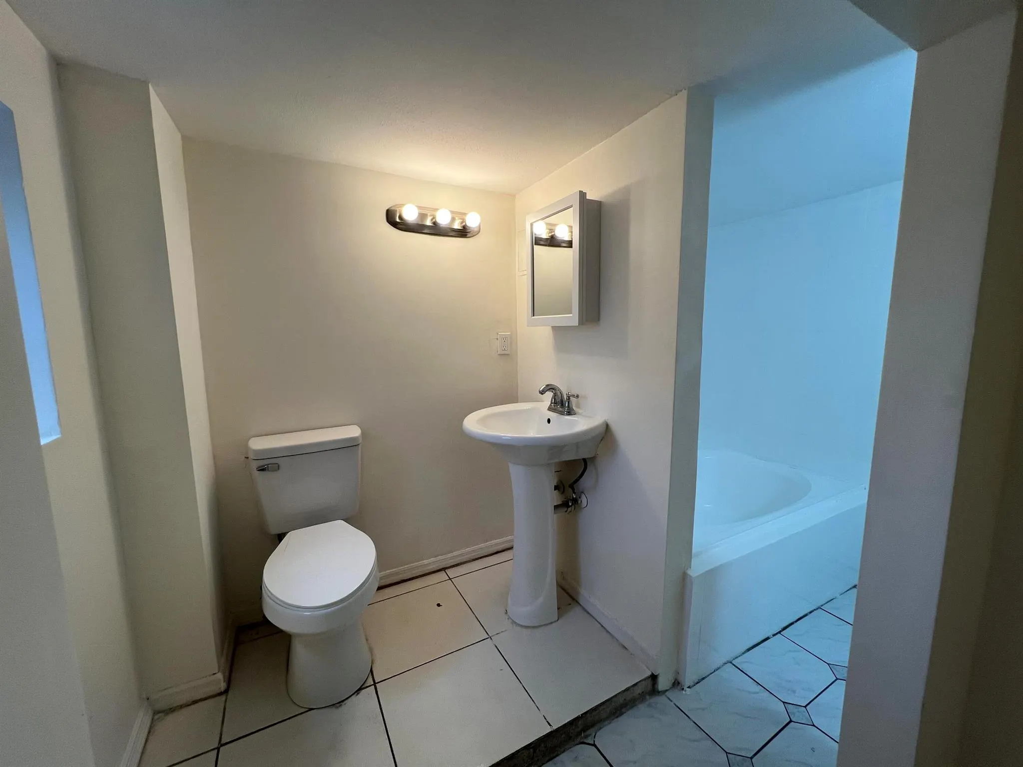 4211 Parker Avenue, #2