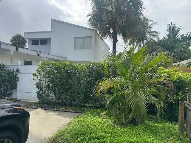 4660 Nw 6th Court