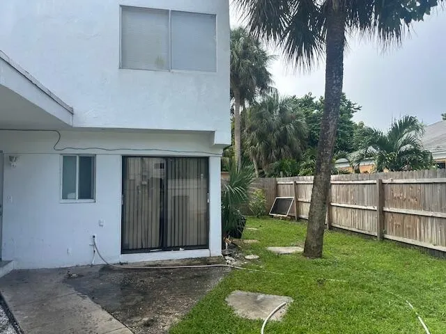 4660 Nw 6th Court