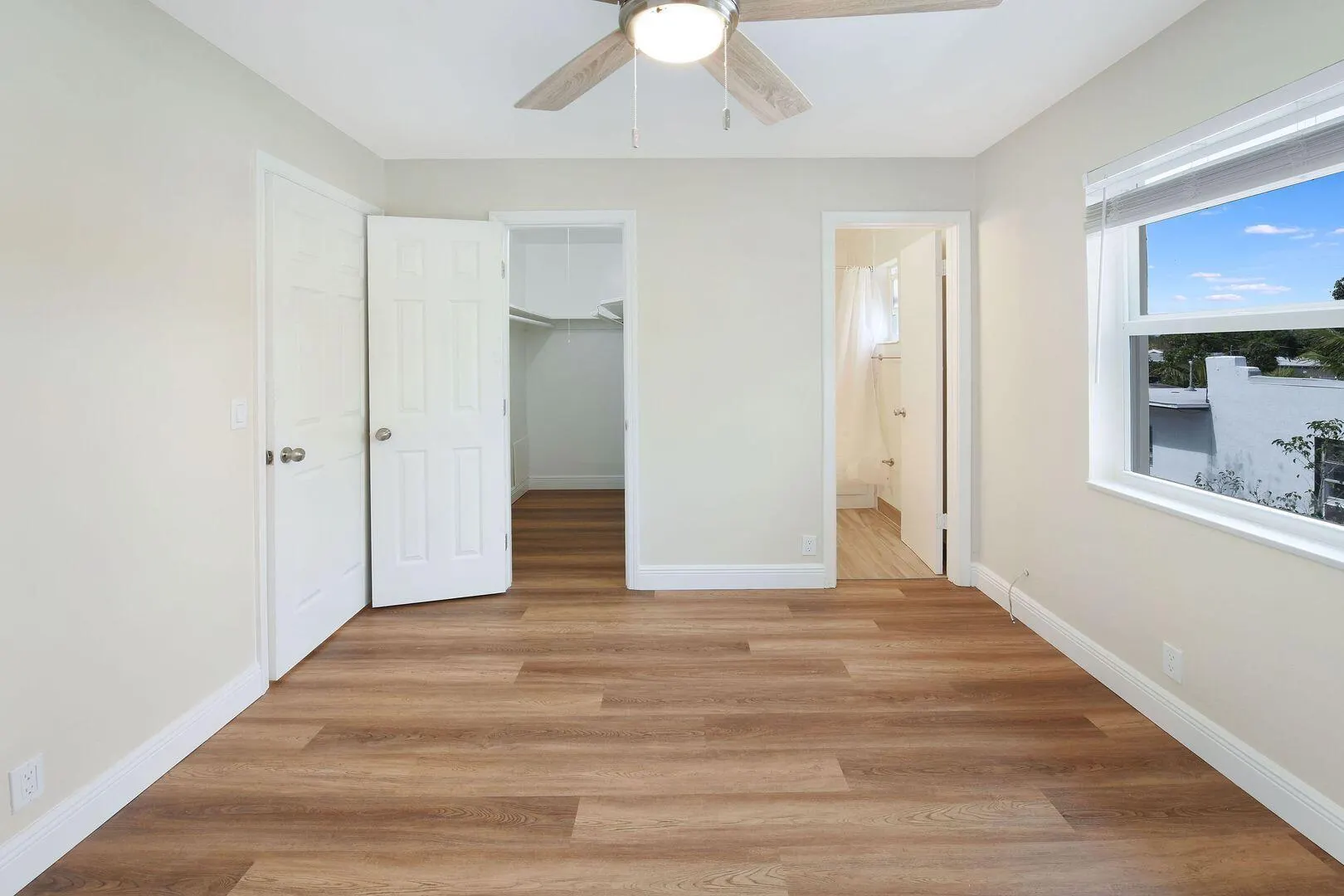 901 N F Street, #16
