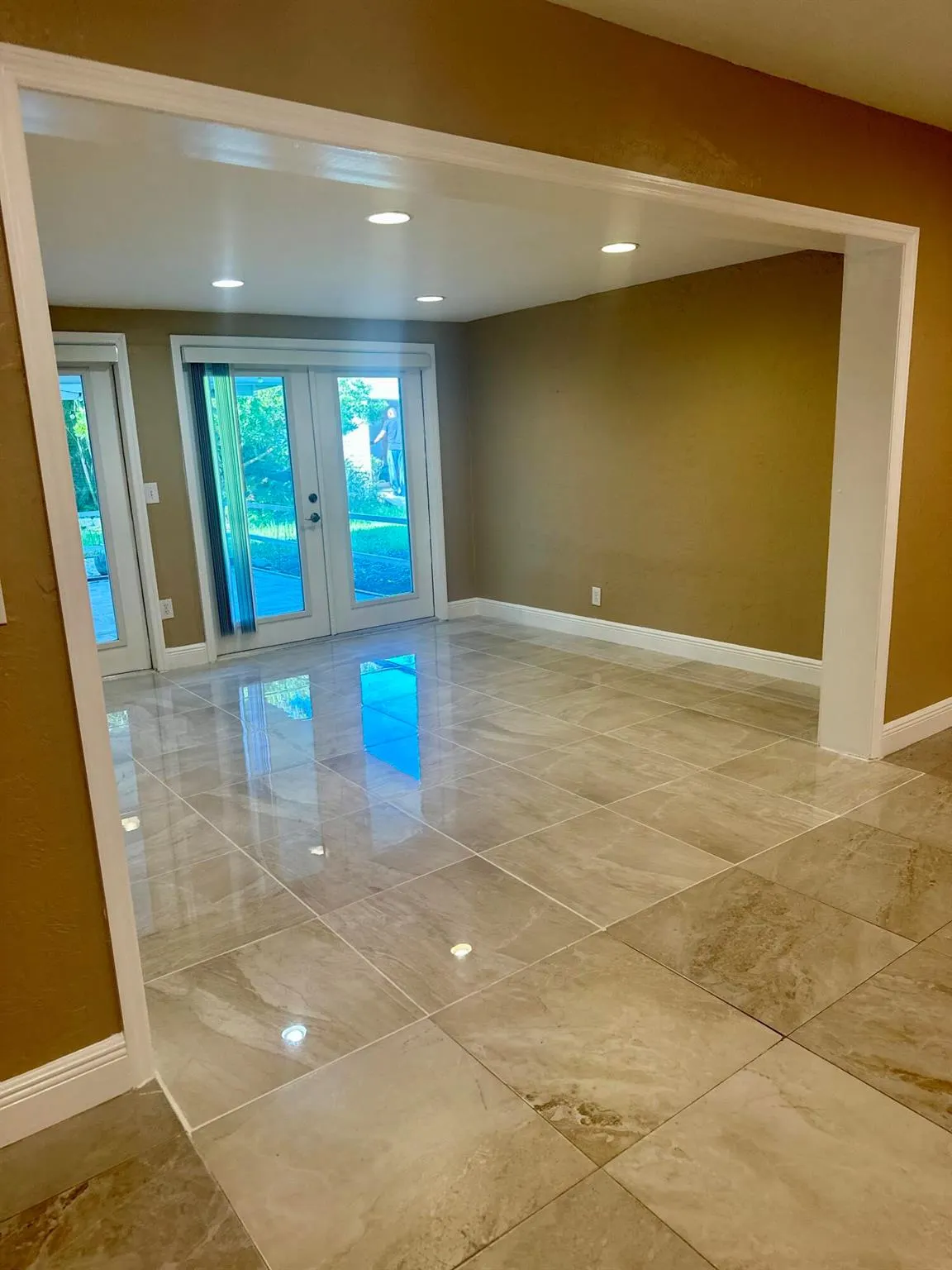 1083 SW 25th Place