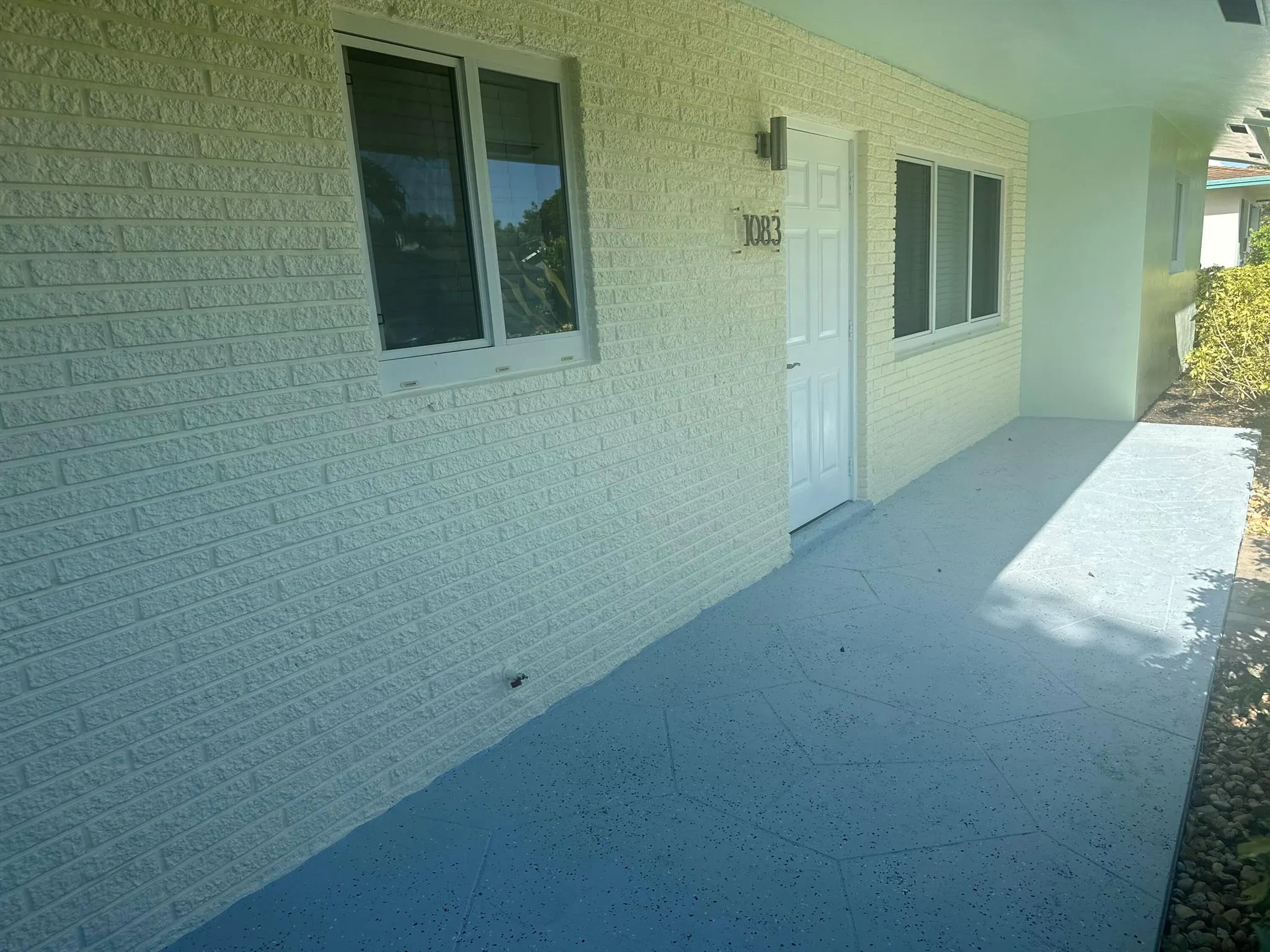 1083 SW 25th Place