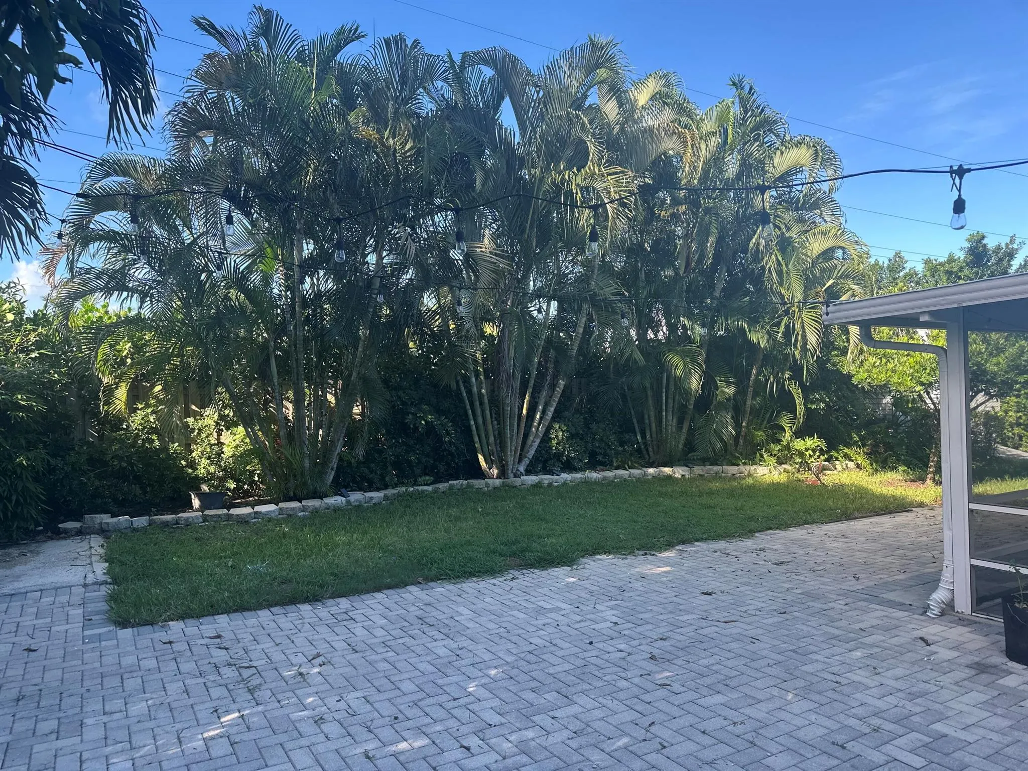 1083 SW 25th Place