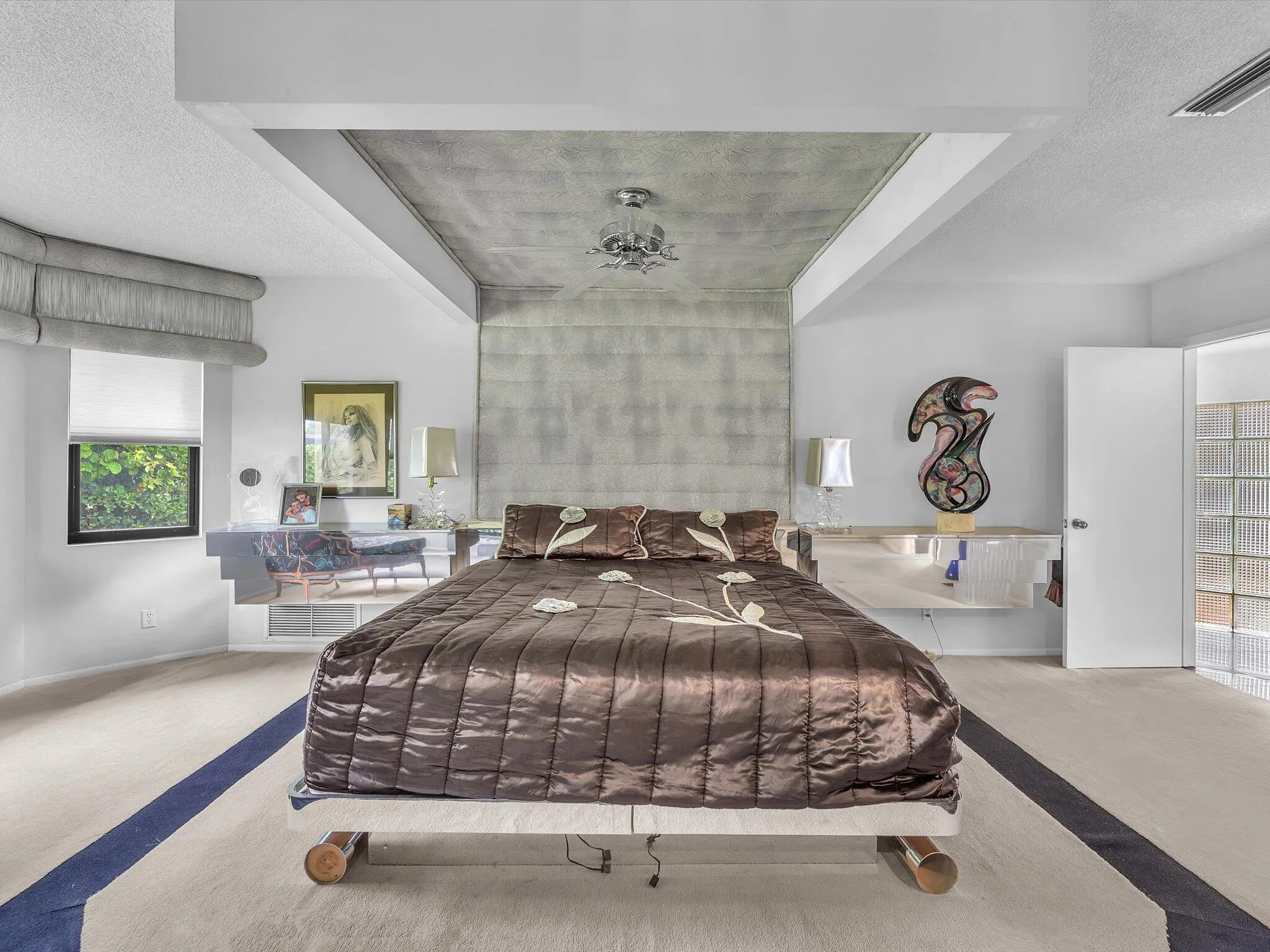 5310 Mango Circle