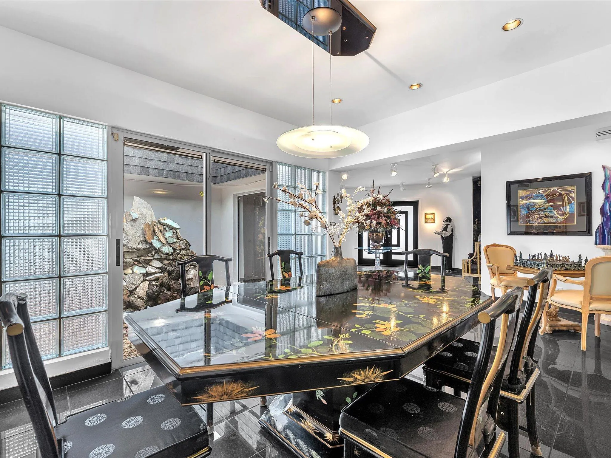 5310 Mango Circle