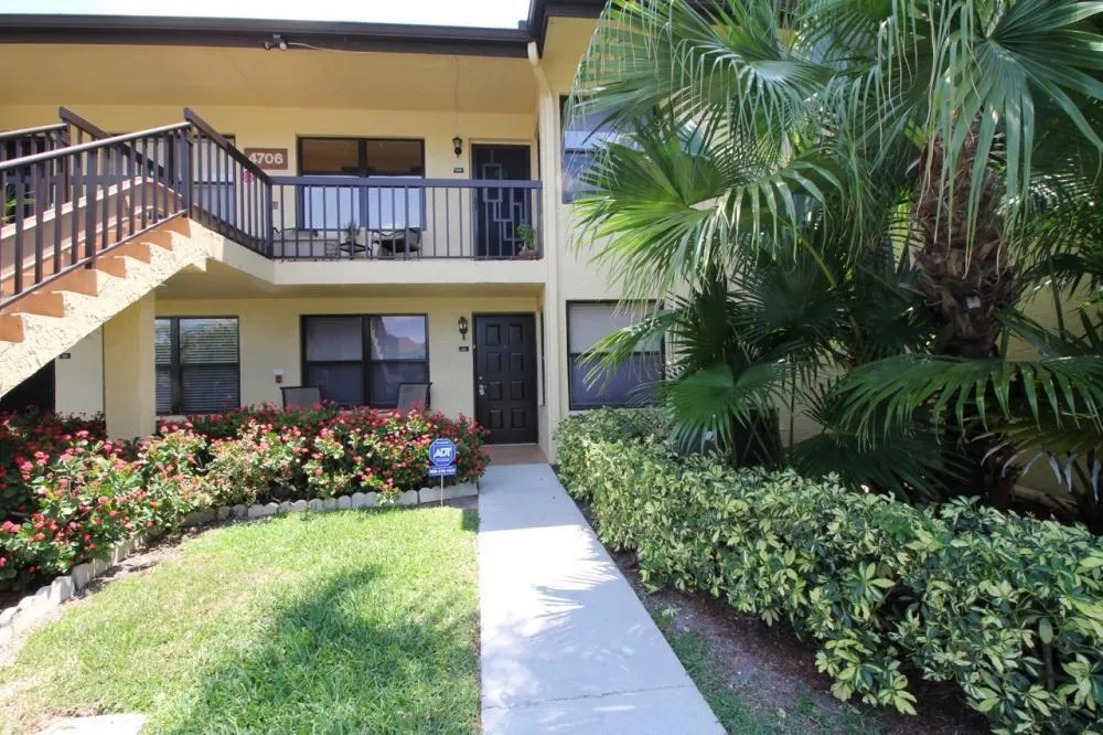 4706 E Lucerne Lakes Boulevard, #104