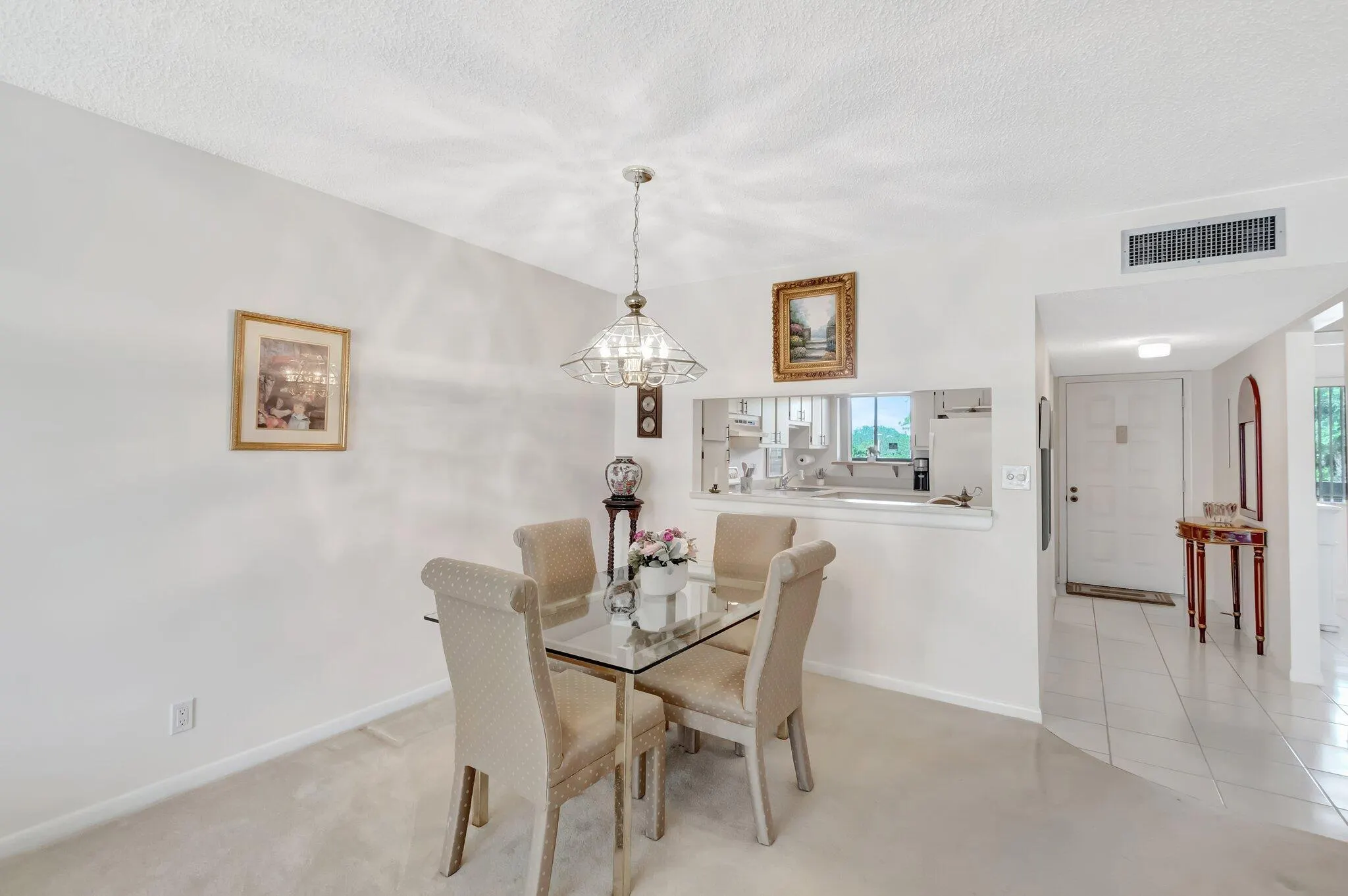3154 Via Poinciana, #211