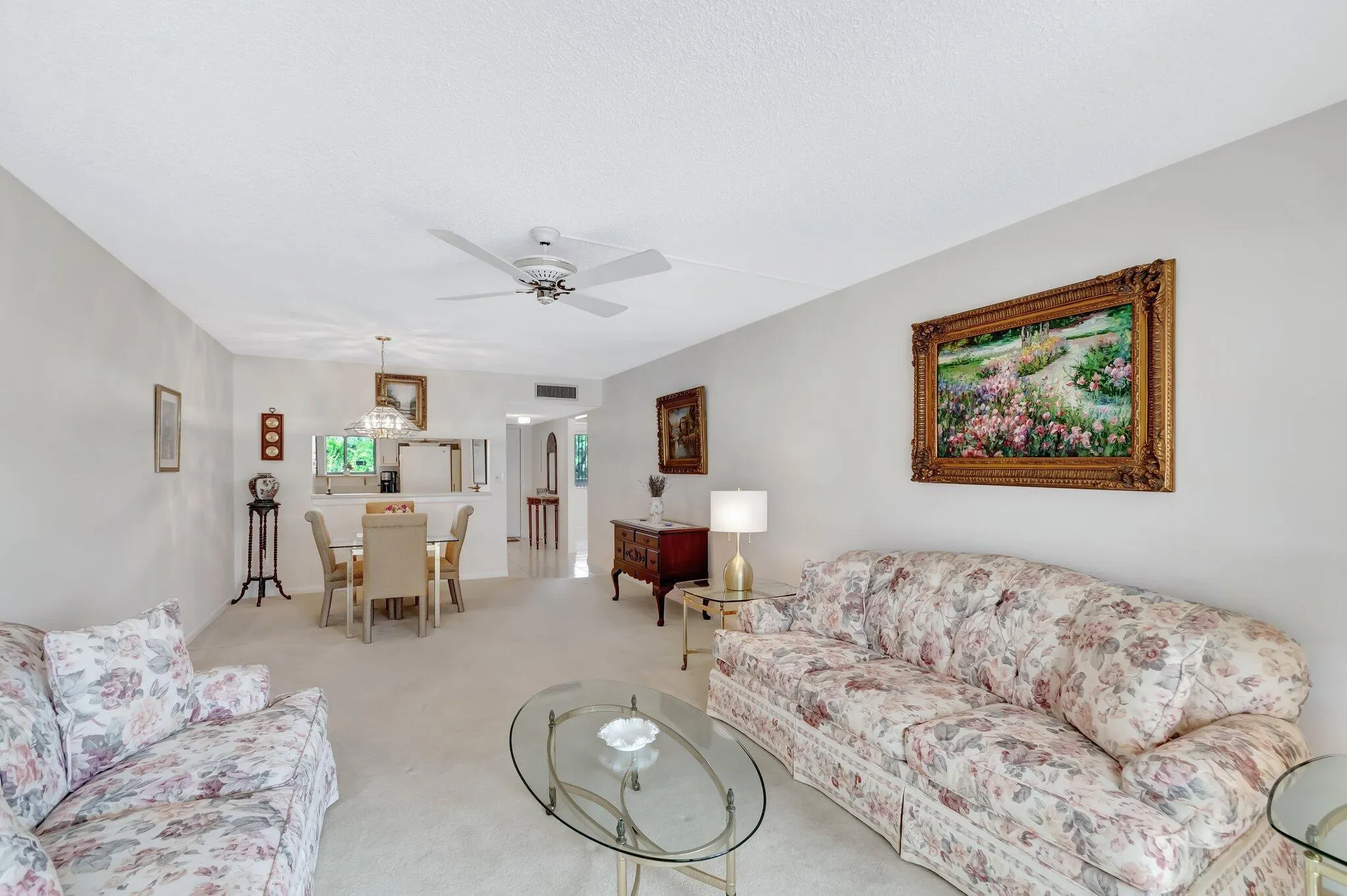 3154 Via Poinciana, #211