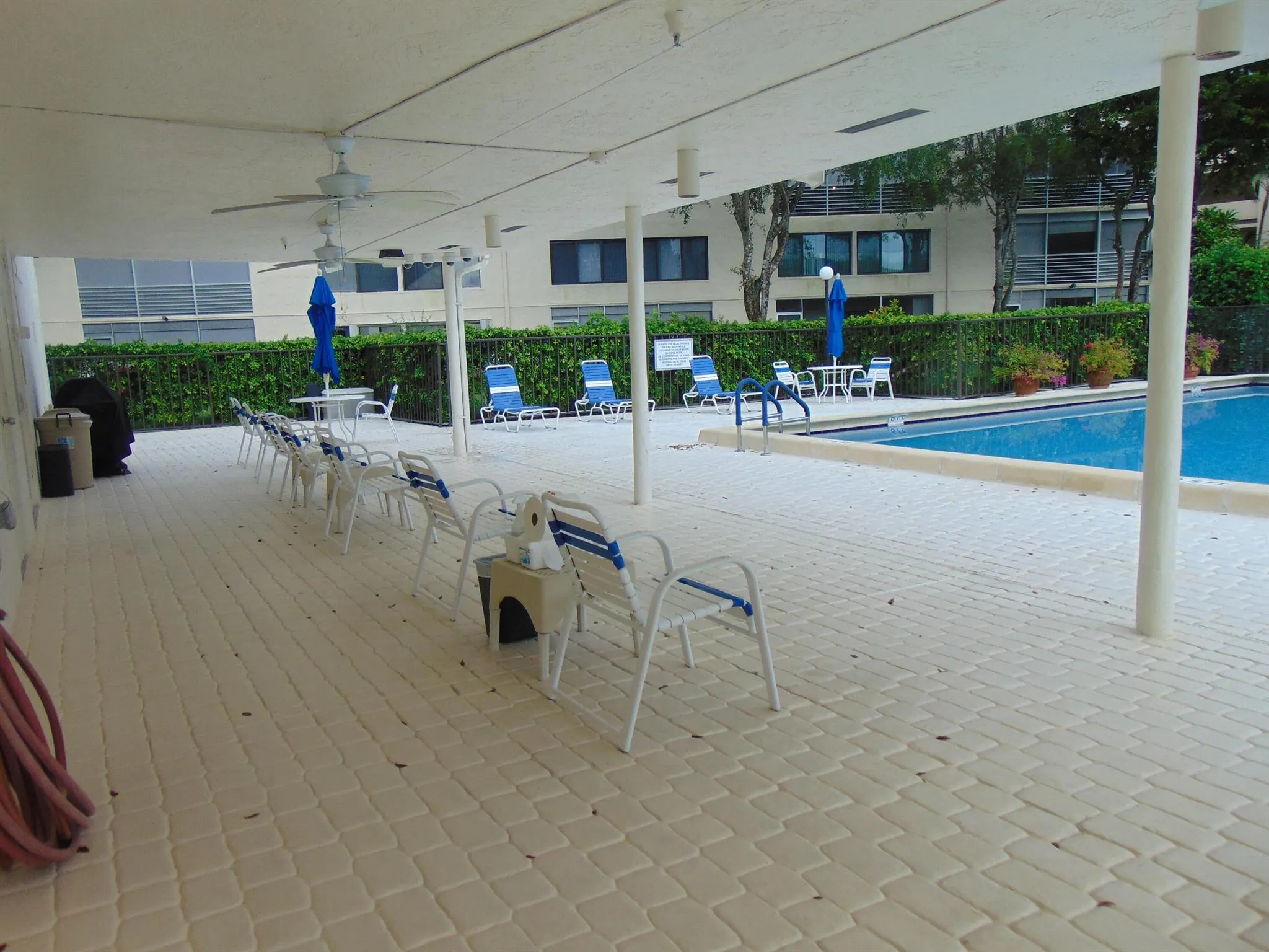 3154 Via Poinciana, #211