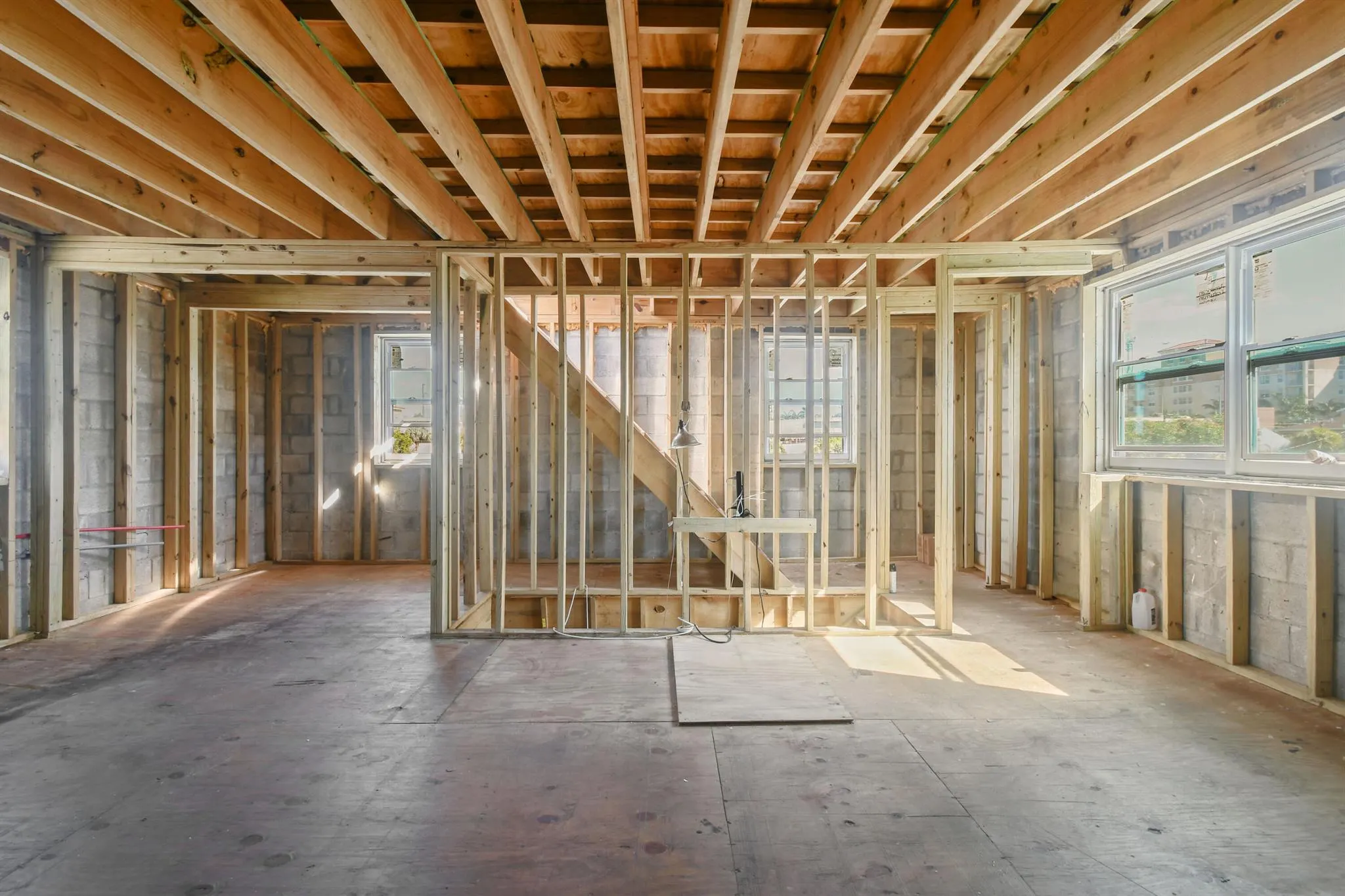 322 N Lakeside Court