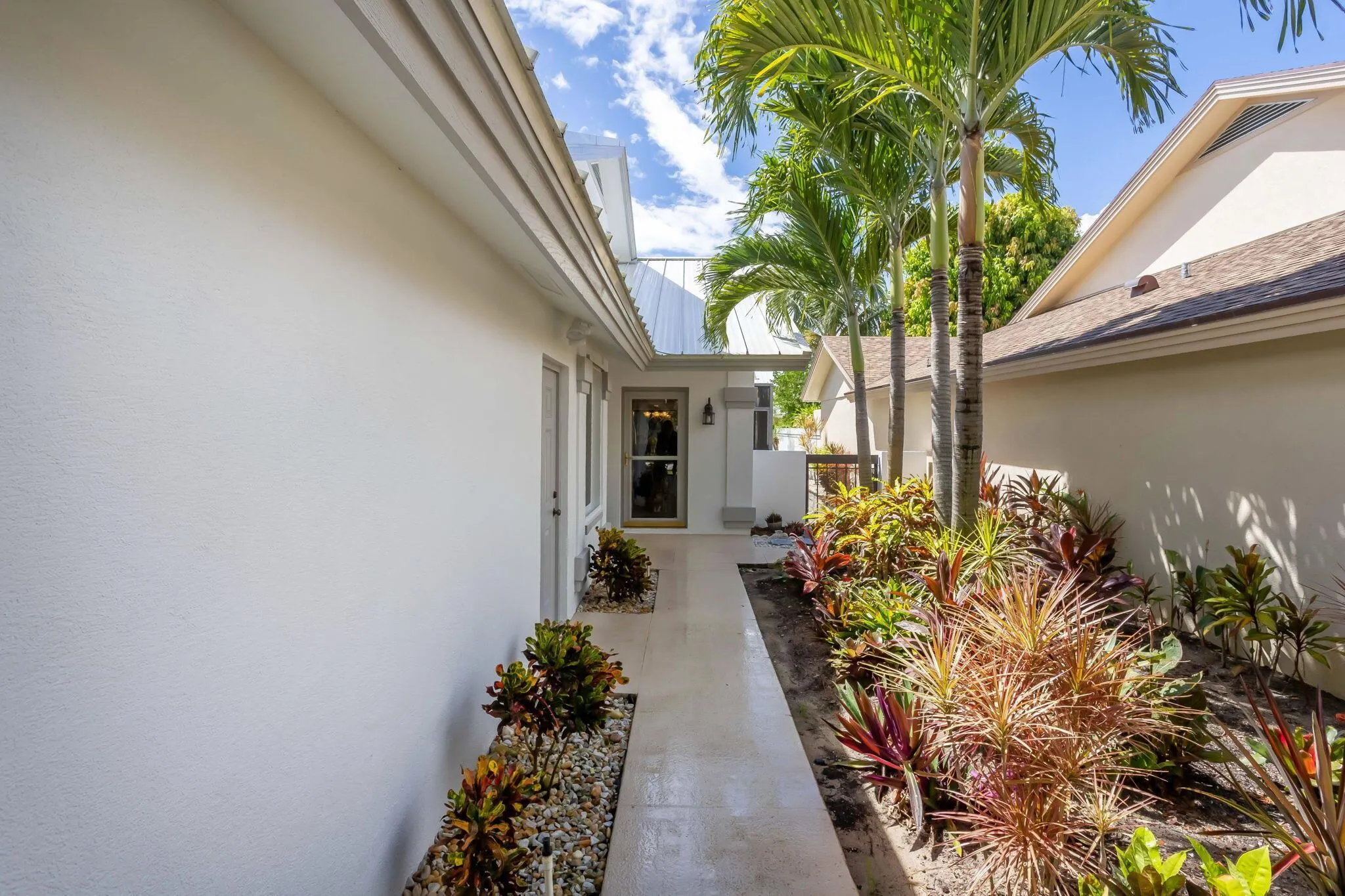 270 E River Park Drive