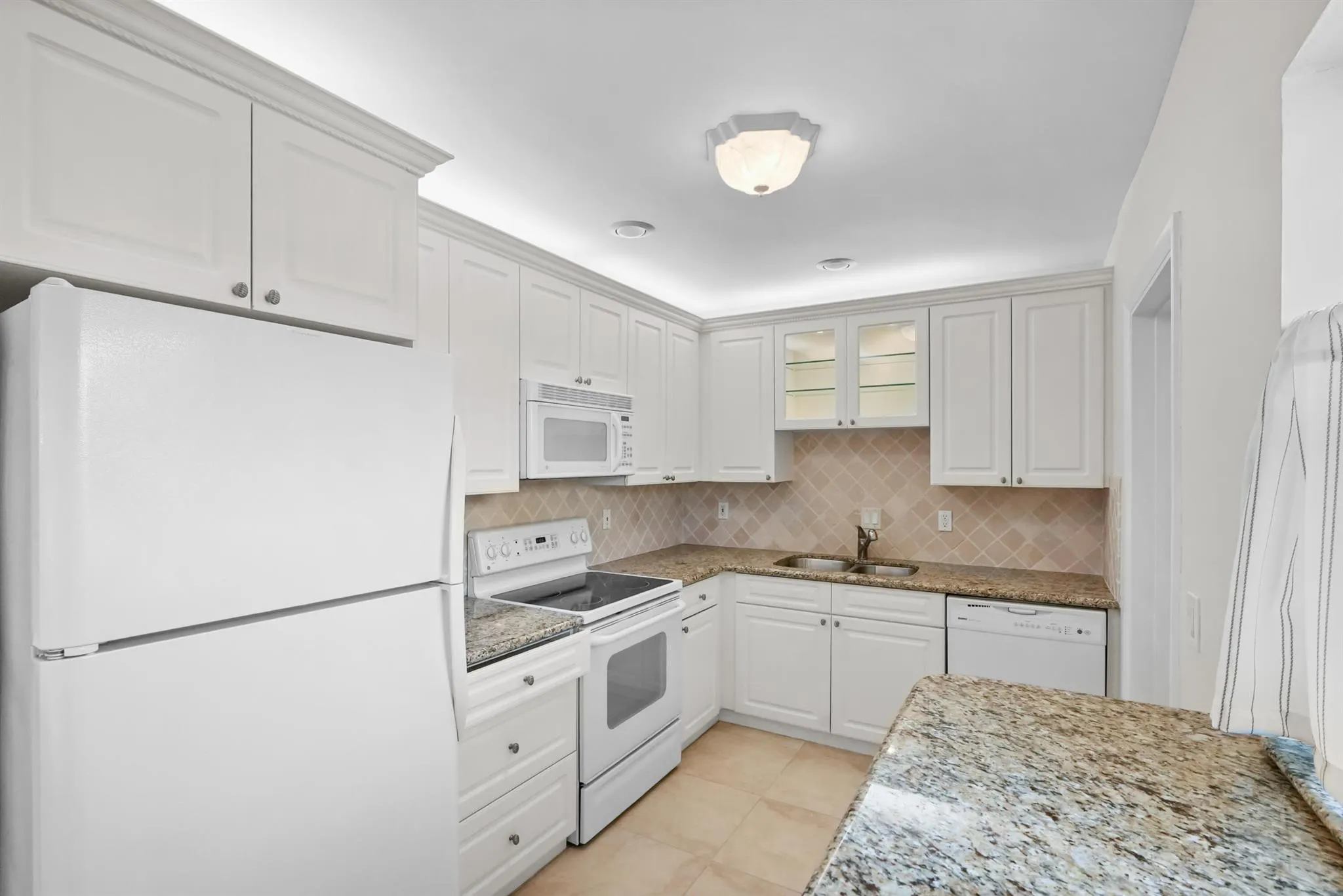 16 SE Turtle Creek Drive, #E