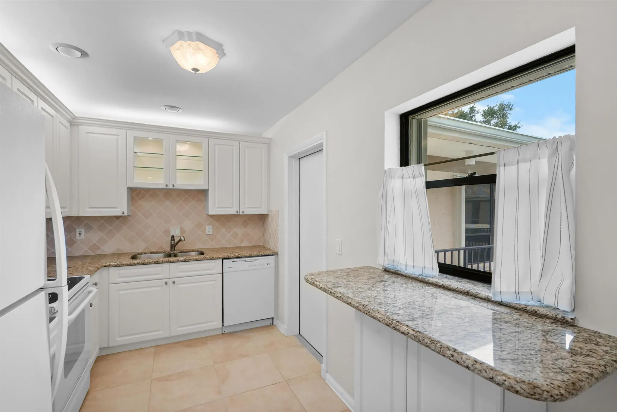 16 SE Turtle Creek Drive, #E