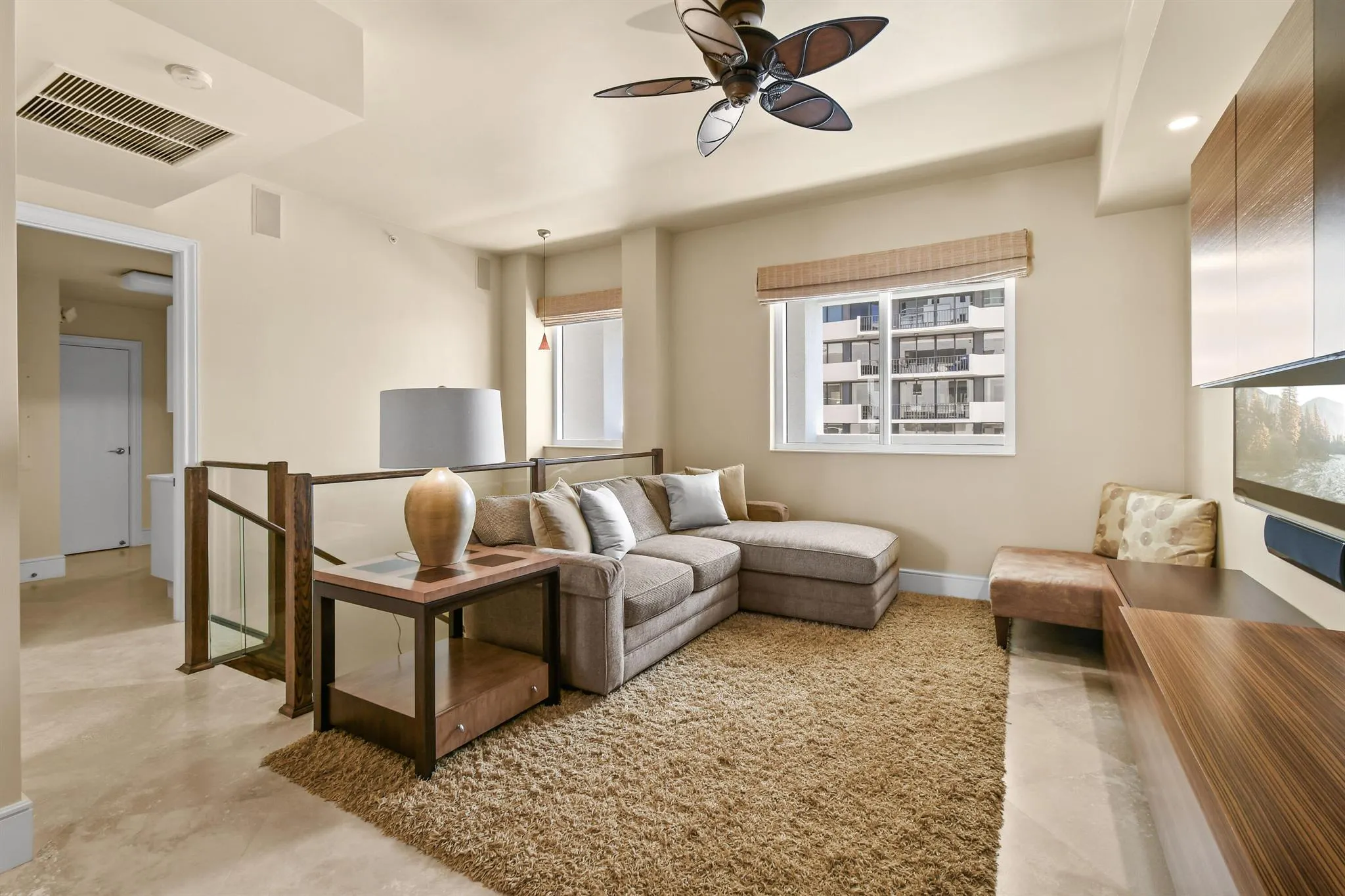 4600 N Ocean Drive, #406