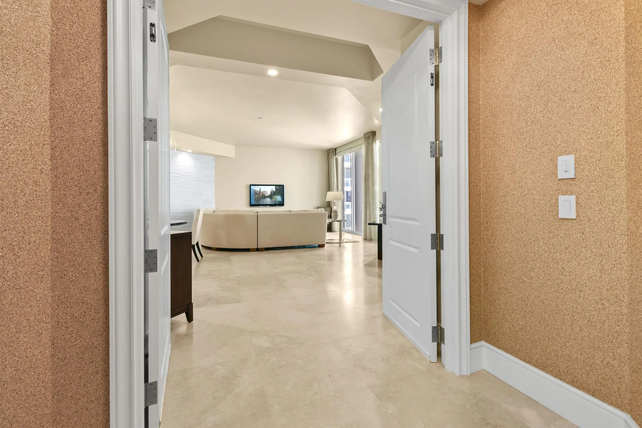 4600 N Ocean Drive, #406
