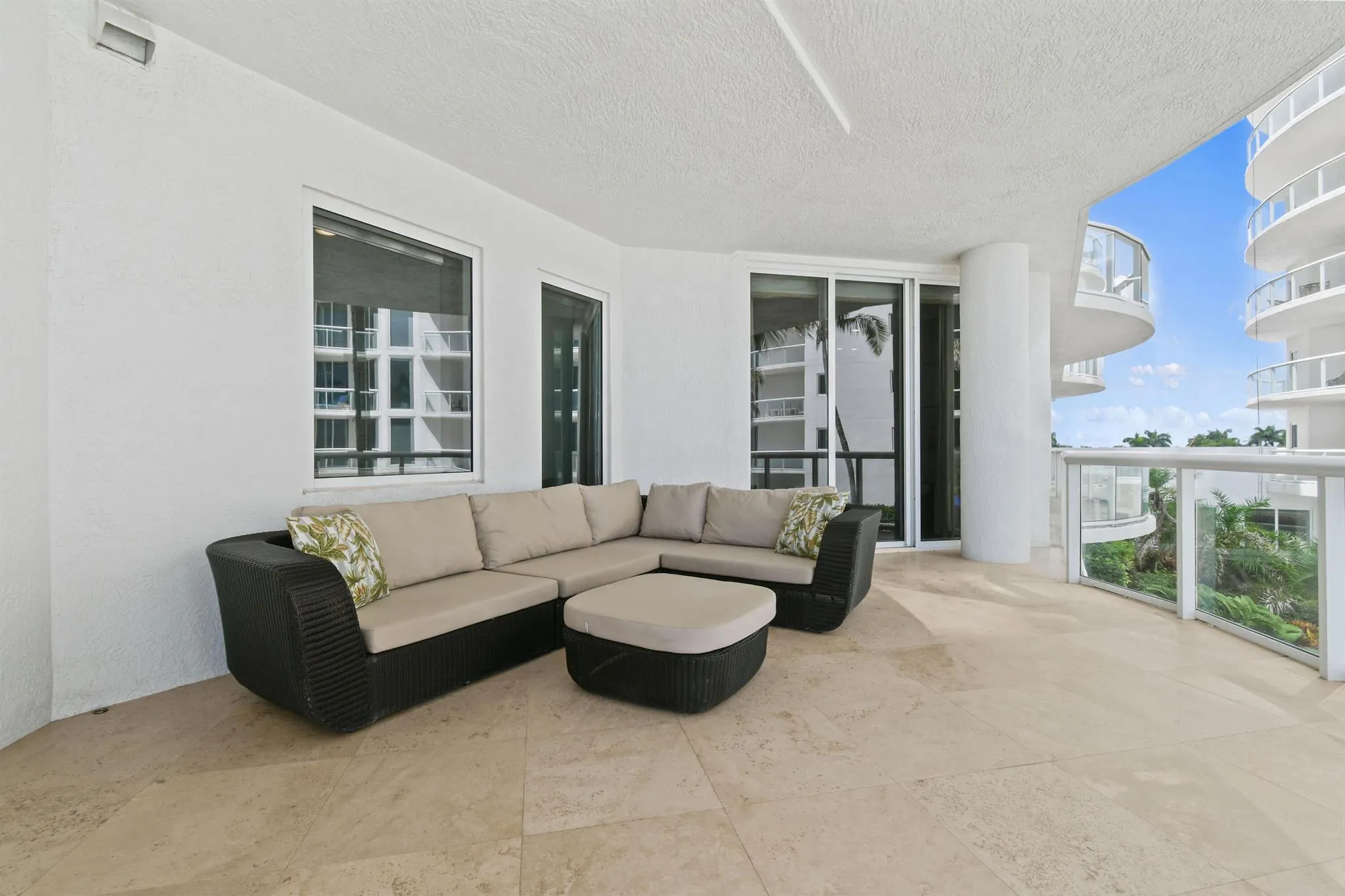 4600 N Ocean Drive, #406