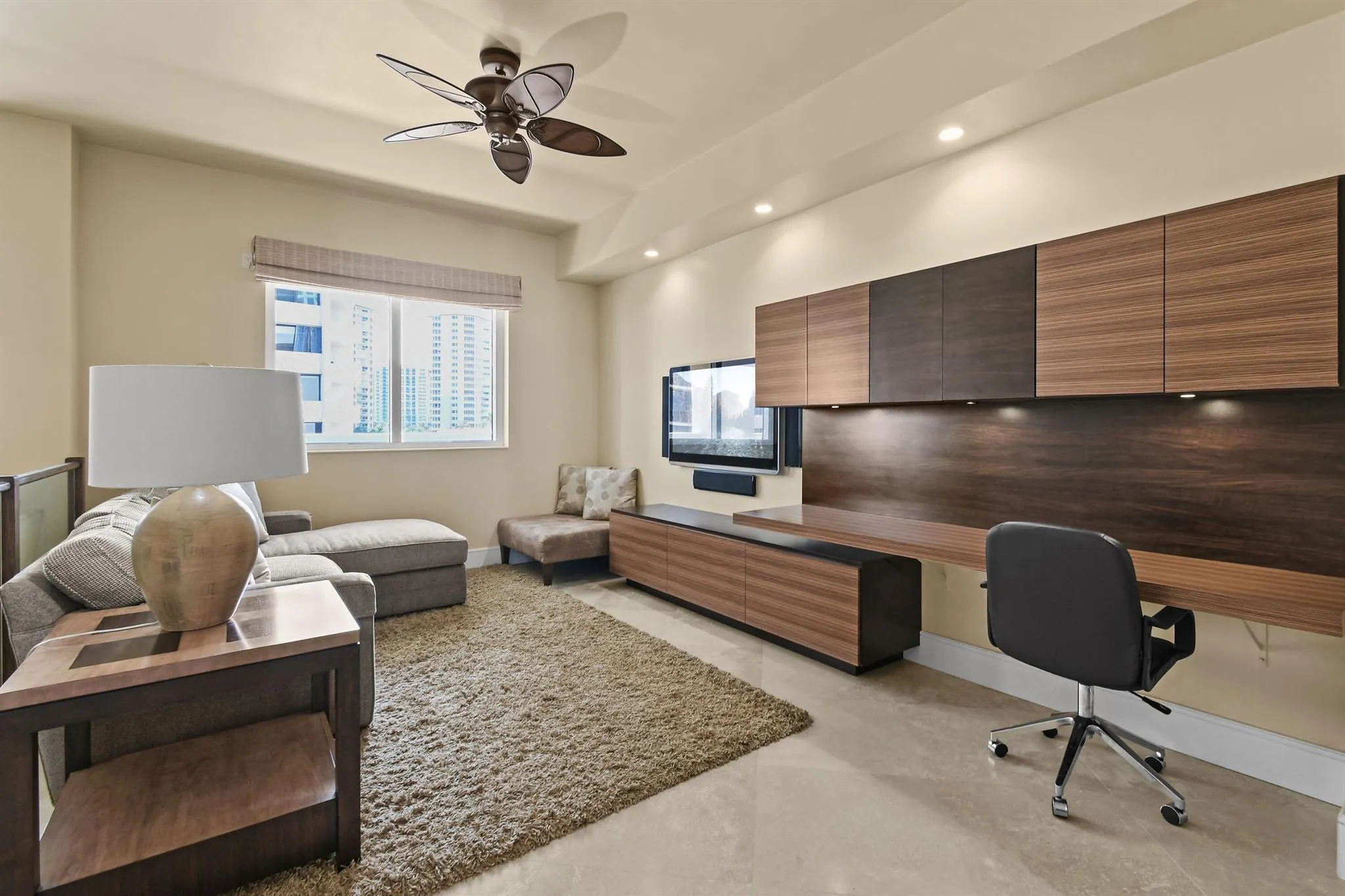 4600 N Ocean Drive, #406
