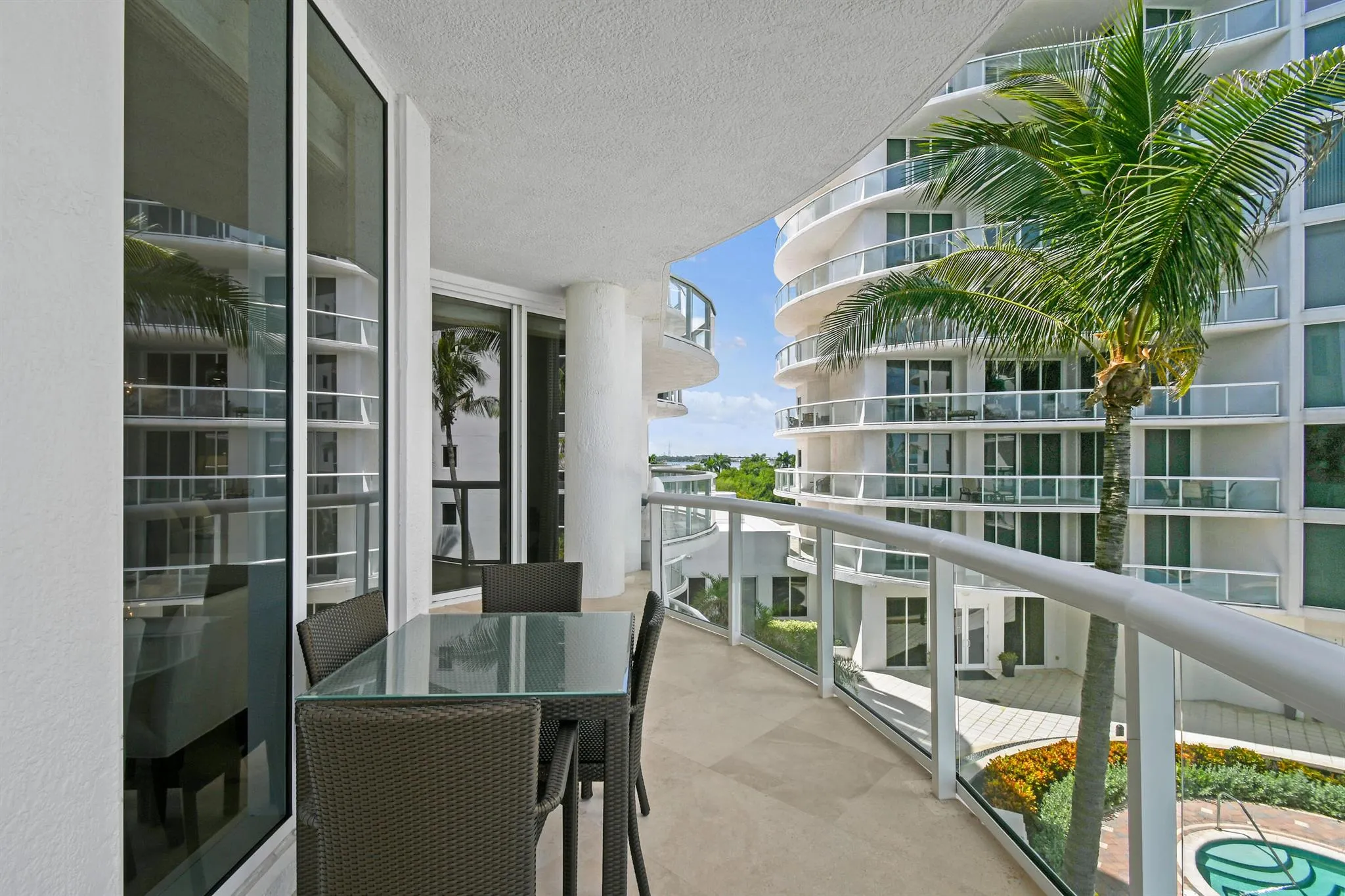 4600 N Ocean Drive, #406