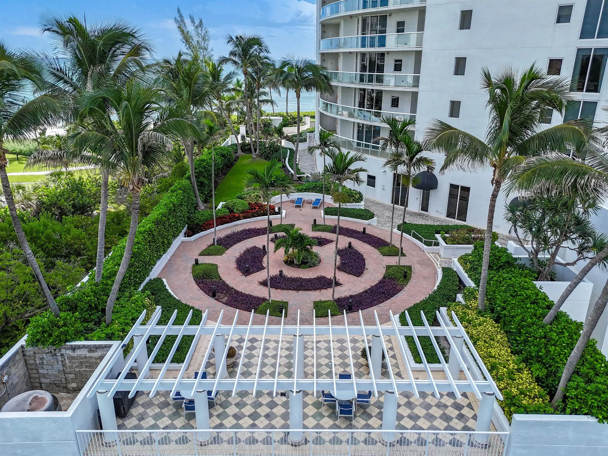 4600 N Ocean Drive, #406