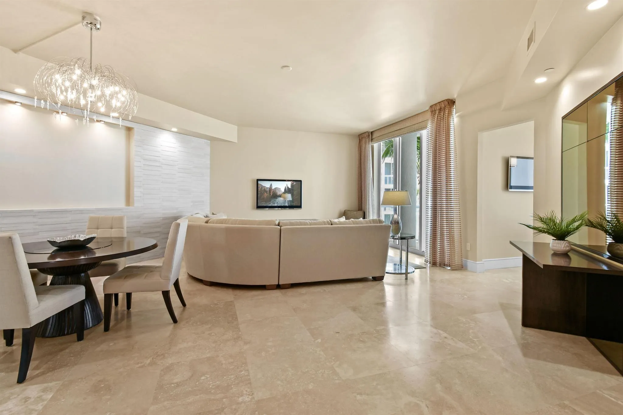 4600 N Ocean Drive, #406