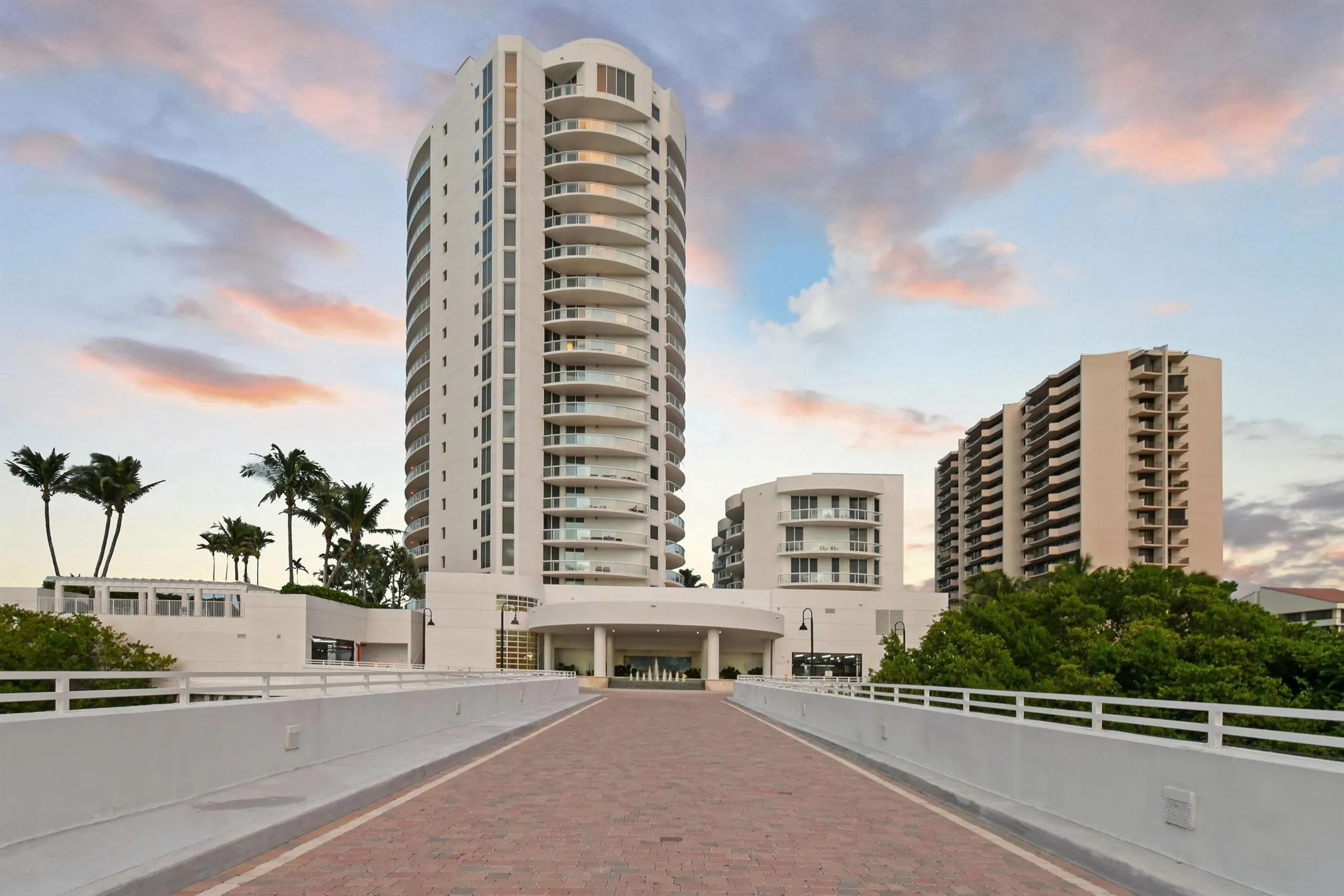 4600 N Ocean Drive, #406