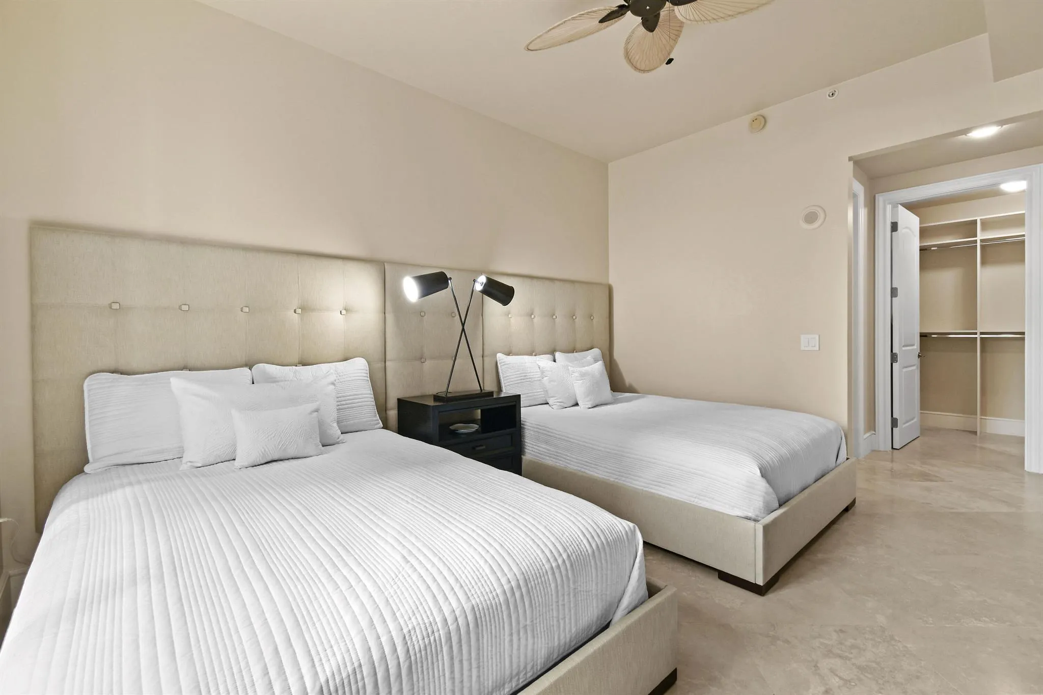 4600 N Ocean Drive, #406