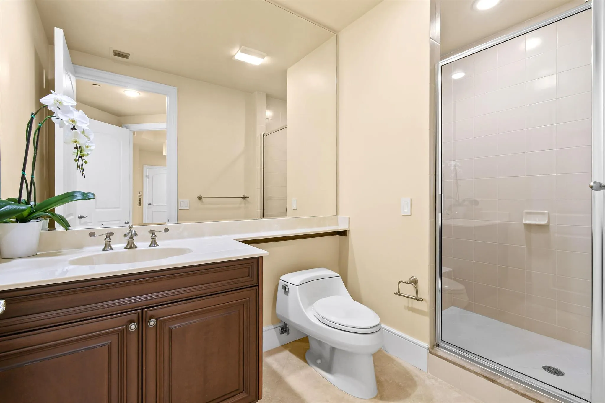 4600 N Ocean Drive, #406