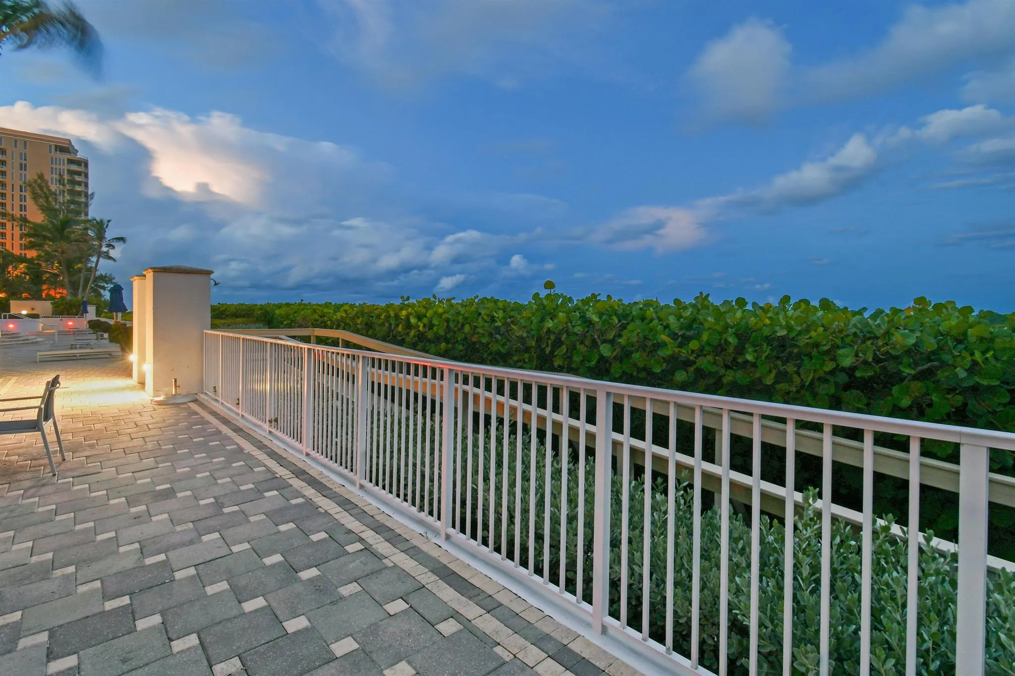 4600 N Ocean Drive, #406