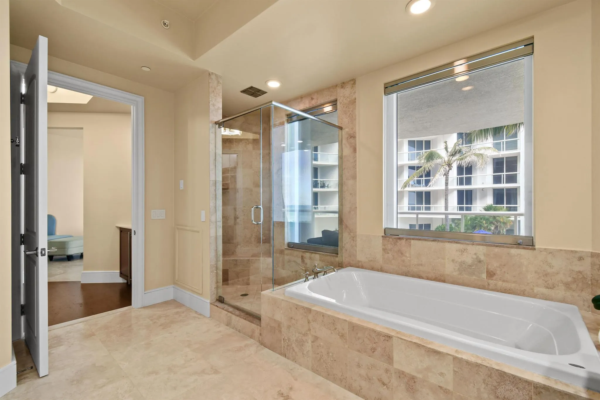 4600 N Ocean Drive, #406