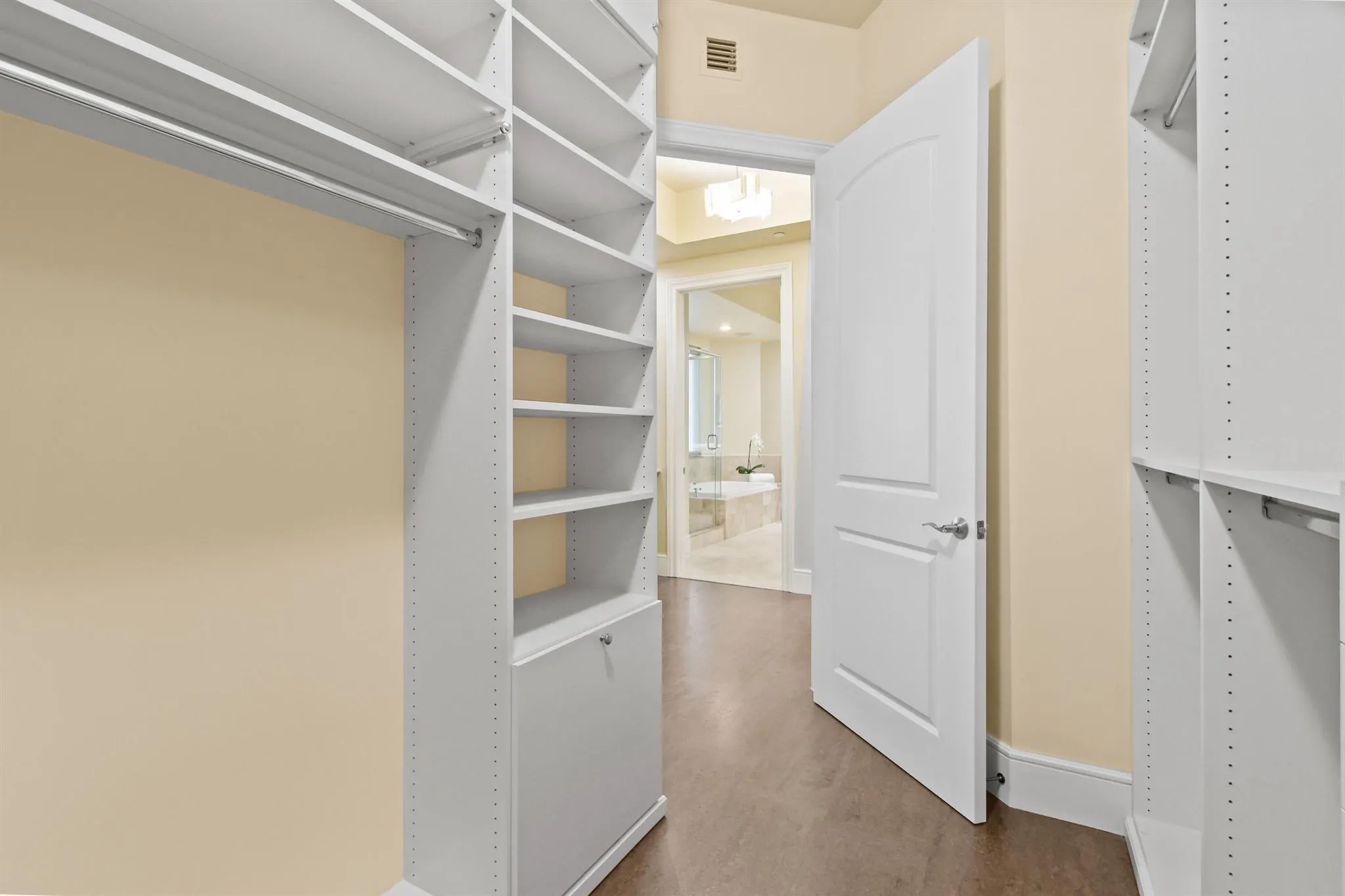 4600 N Ocean Drive, #406
