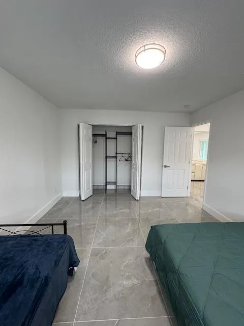 632 Las Palmas