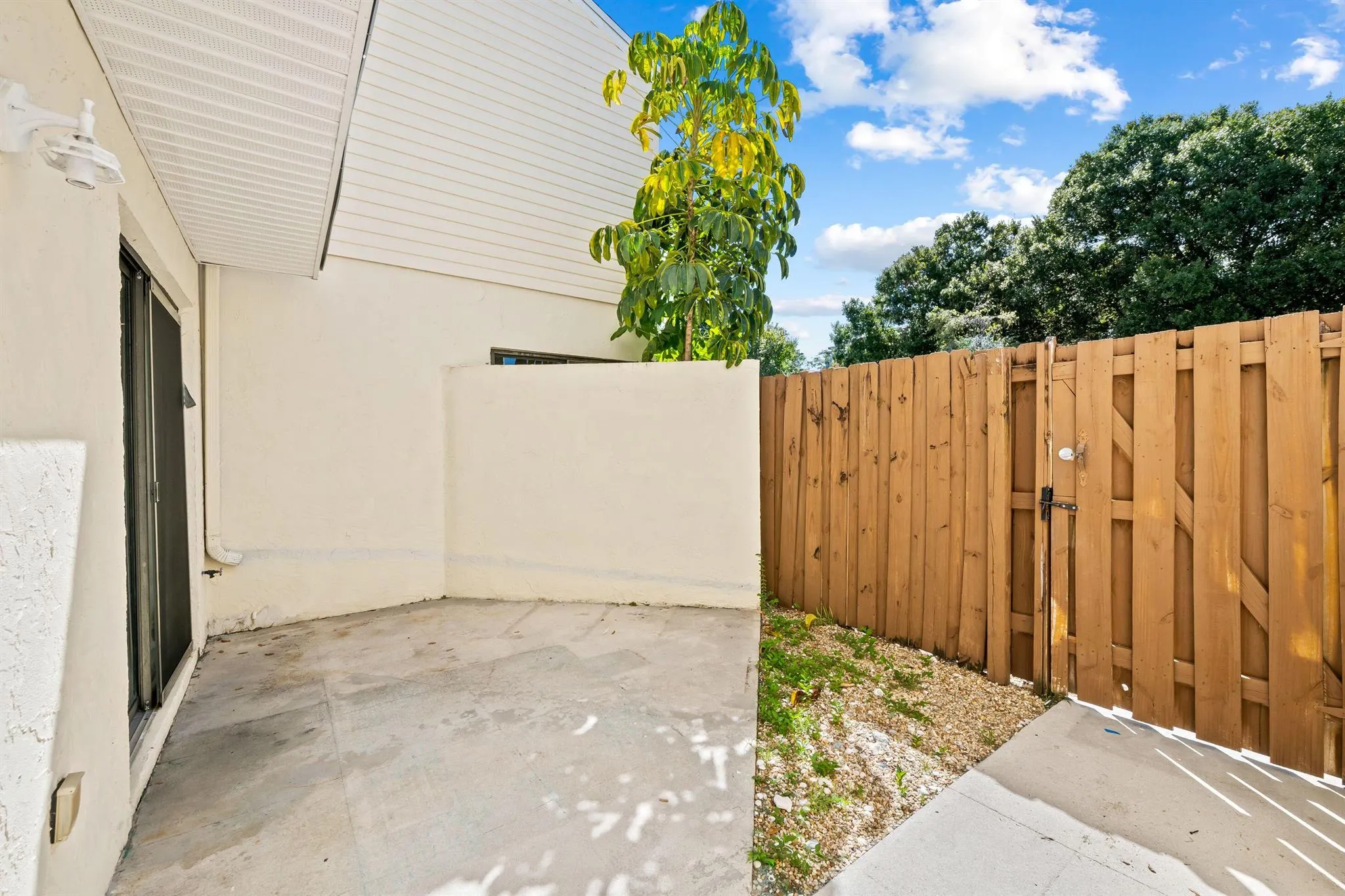 631 Executive Center Drive, #K104