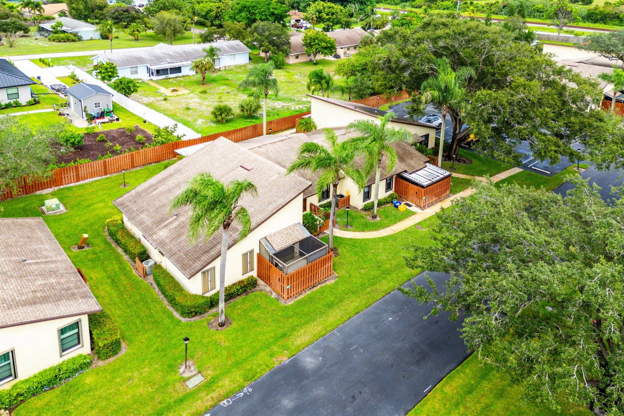 8012 SE Villa Circle