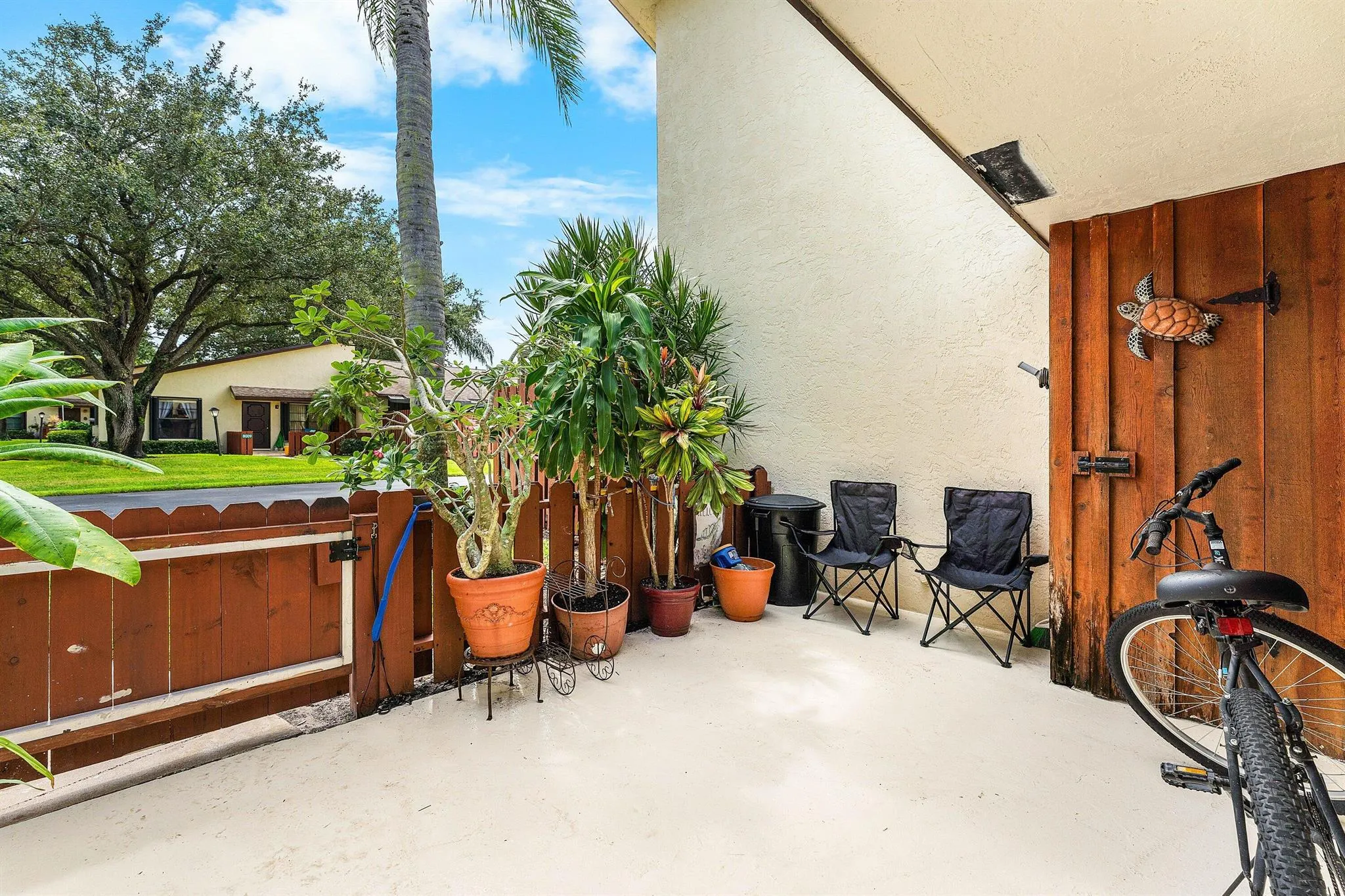 8012 SE Villa Circle