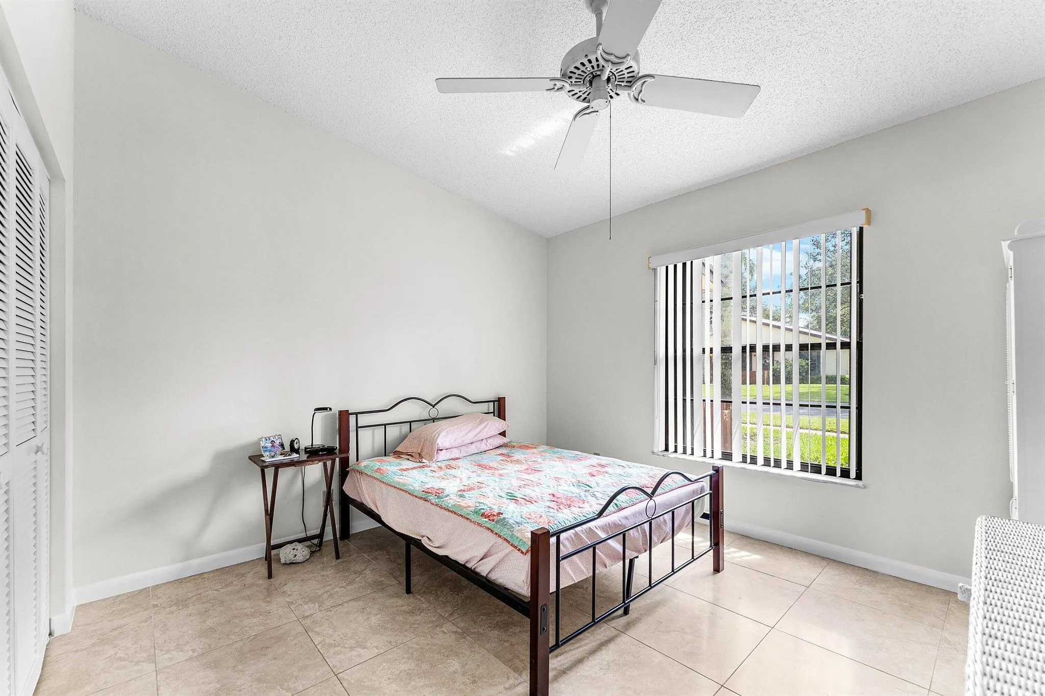 8012 SE Villa Circle