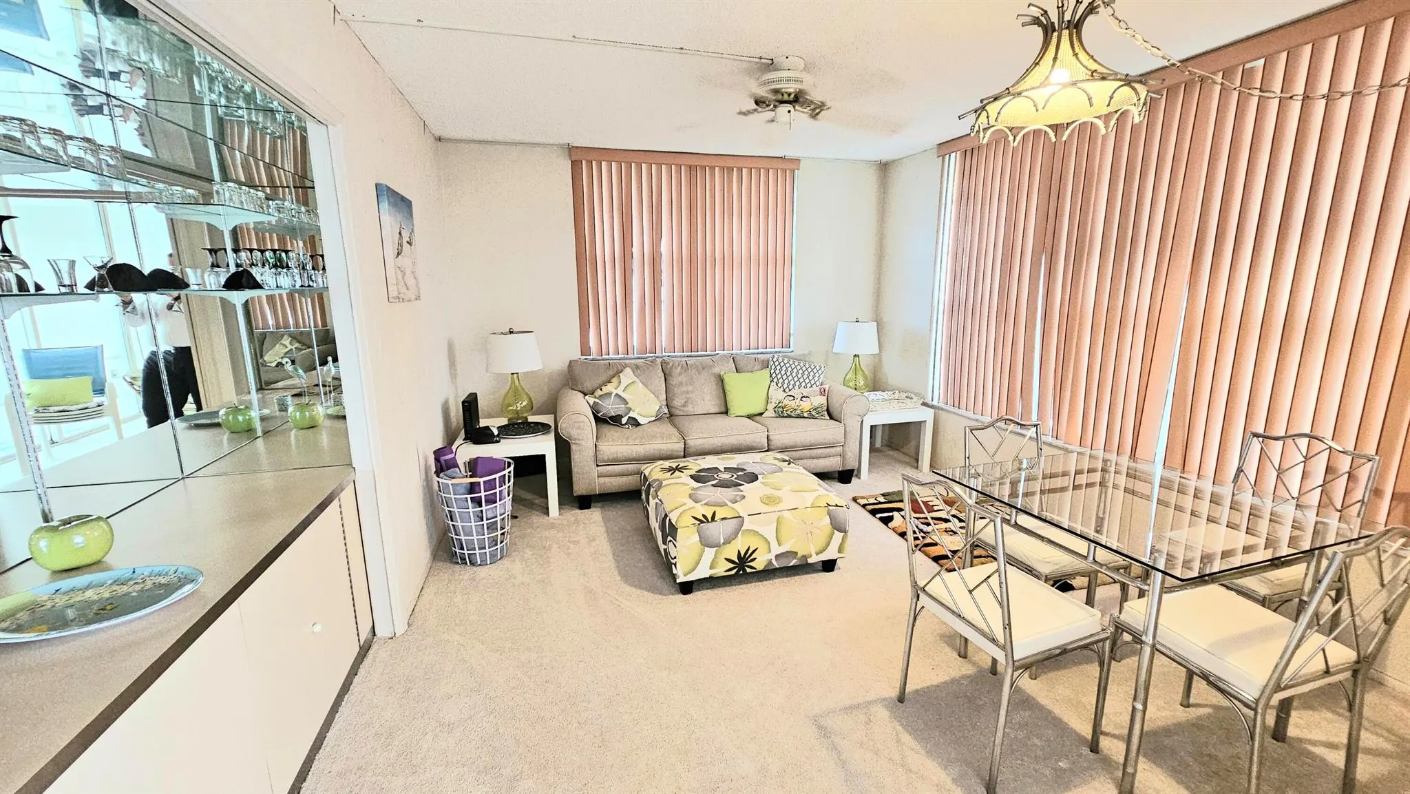 575 Oaks Lane, #1010