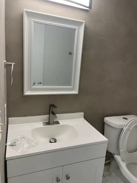 733 SE 1st Way, #303