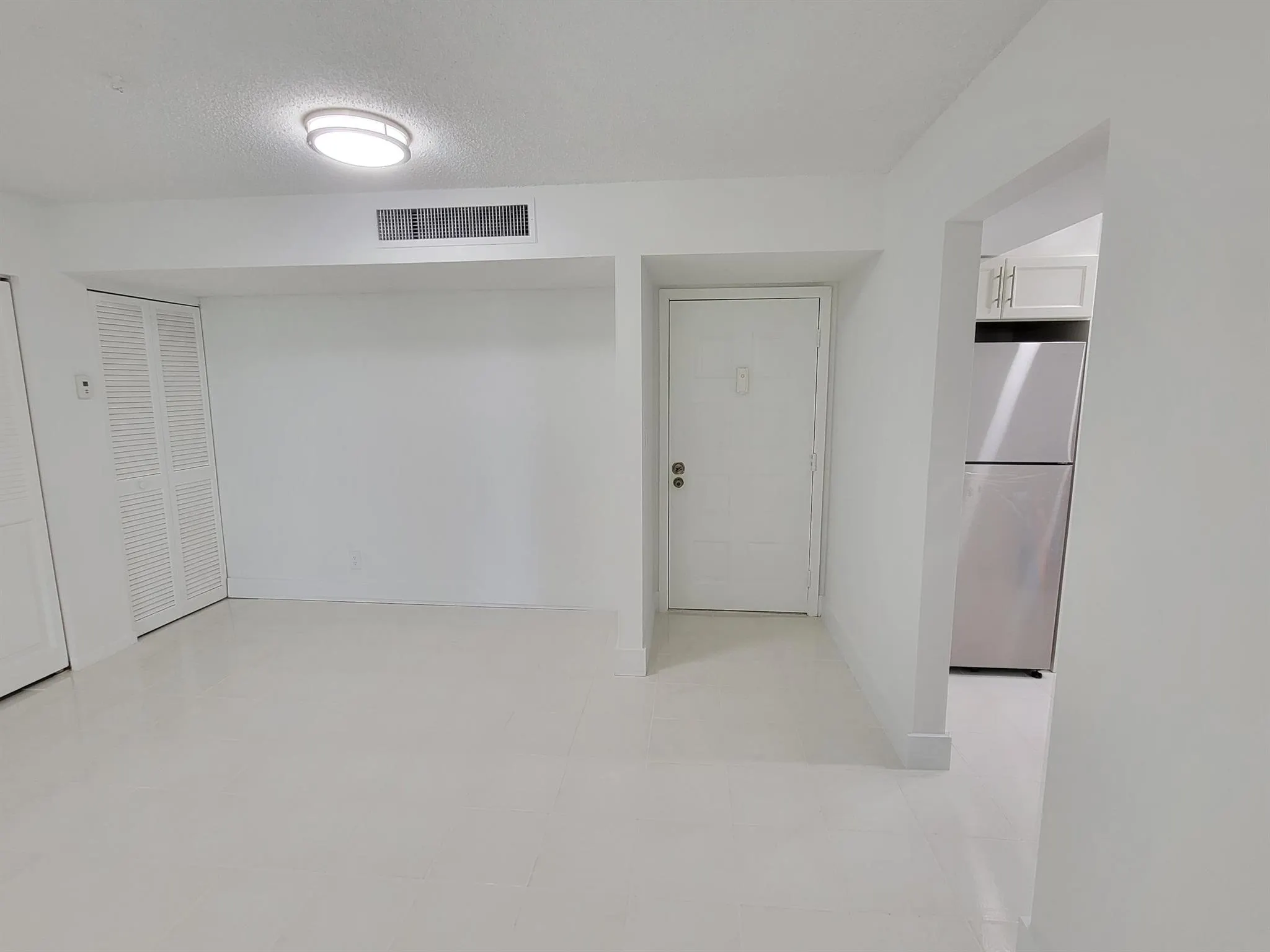733 SE 1st Way, #303