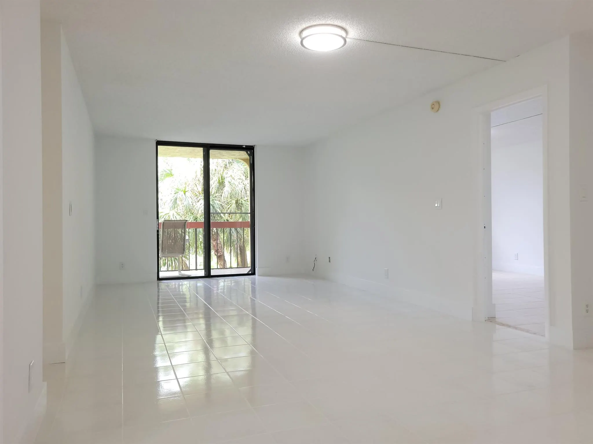 733 SE 1st Way, #303