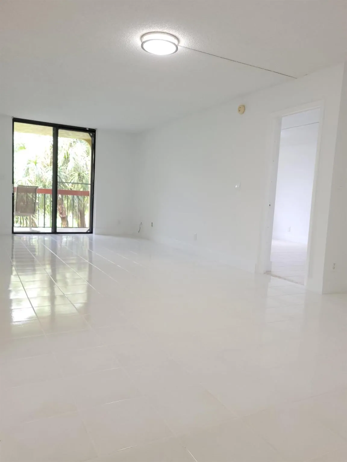 733 SE 1st Way, #303