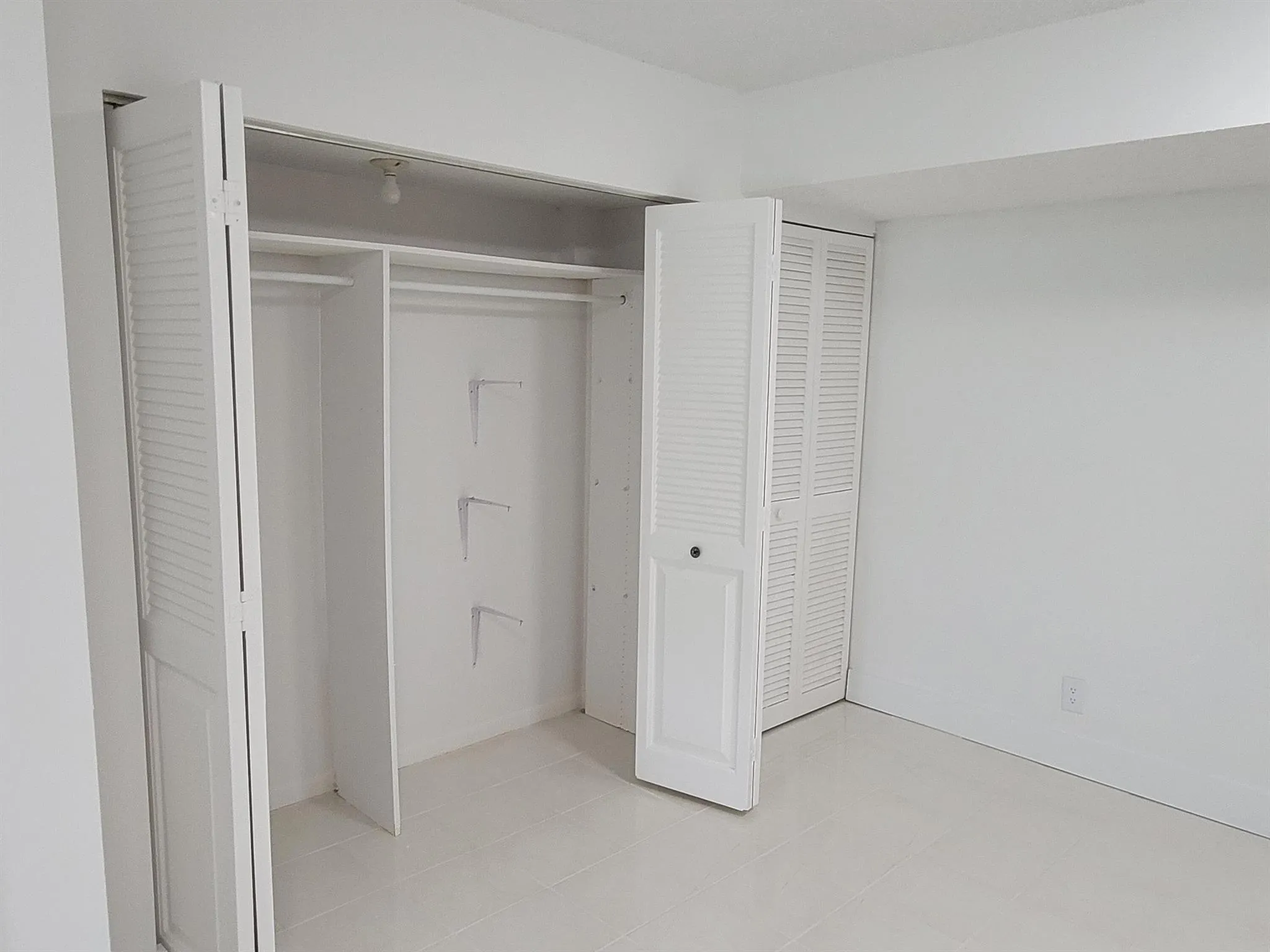 733 SE 1st Way, #303